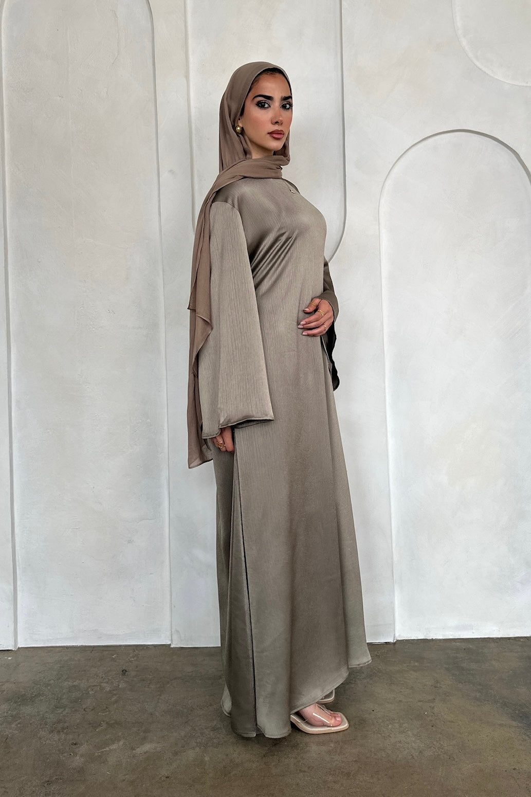 NORA DRESS LIGHT OLIVE