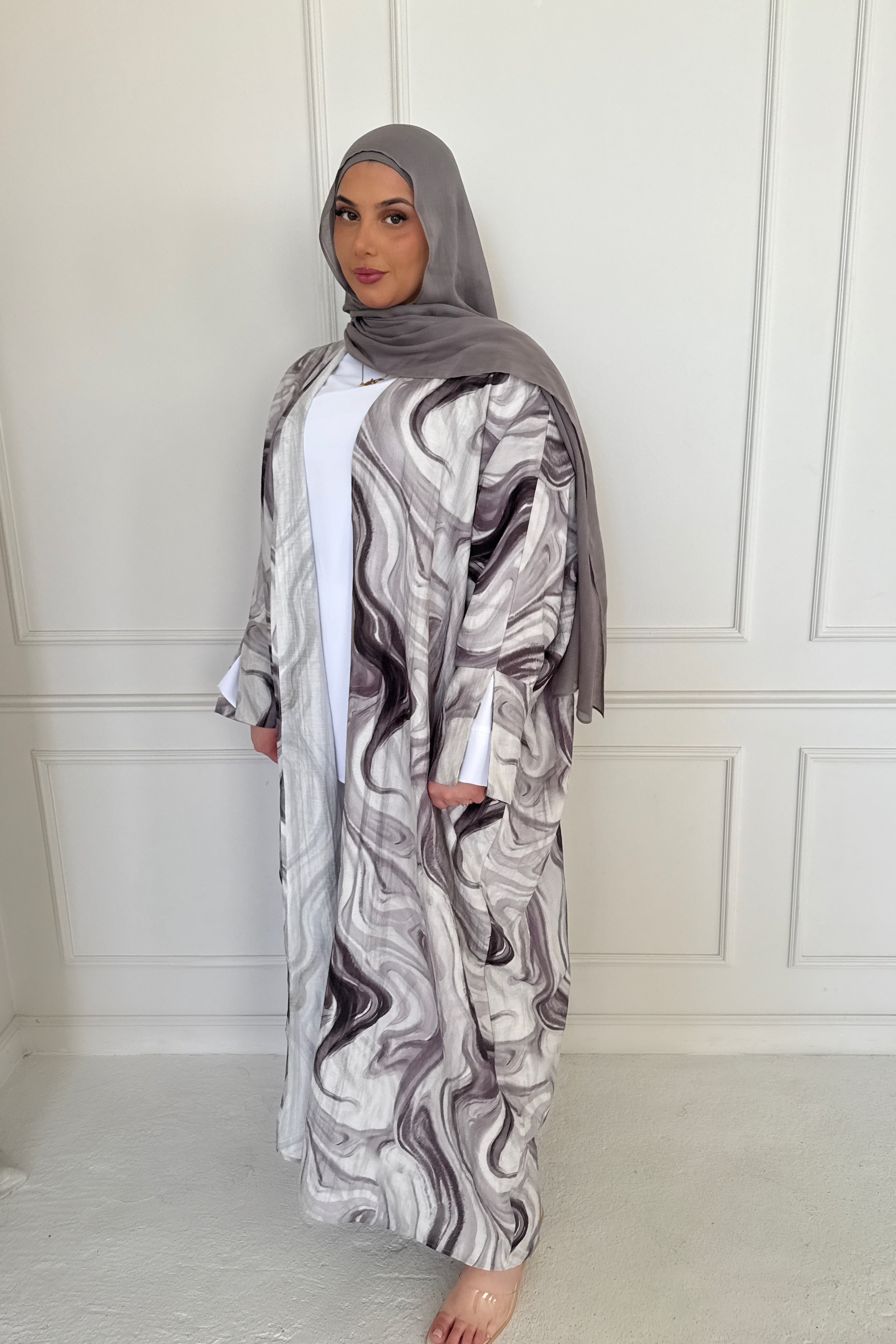 YUSRA ABAYA GRAY