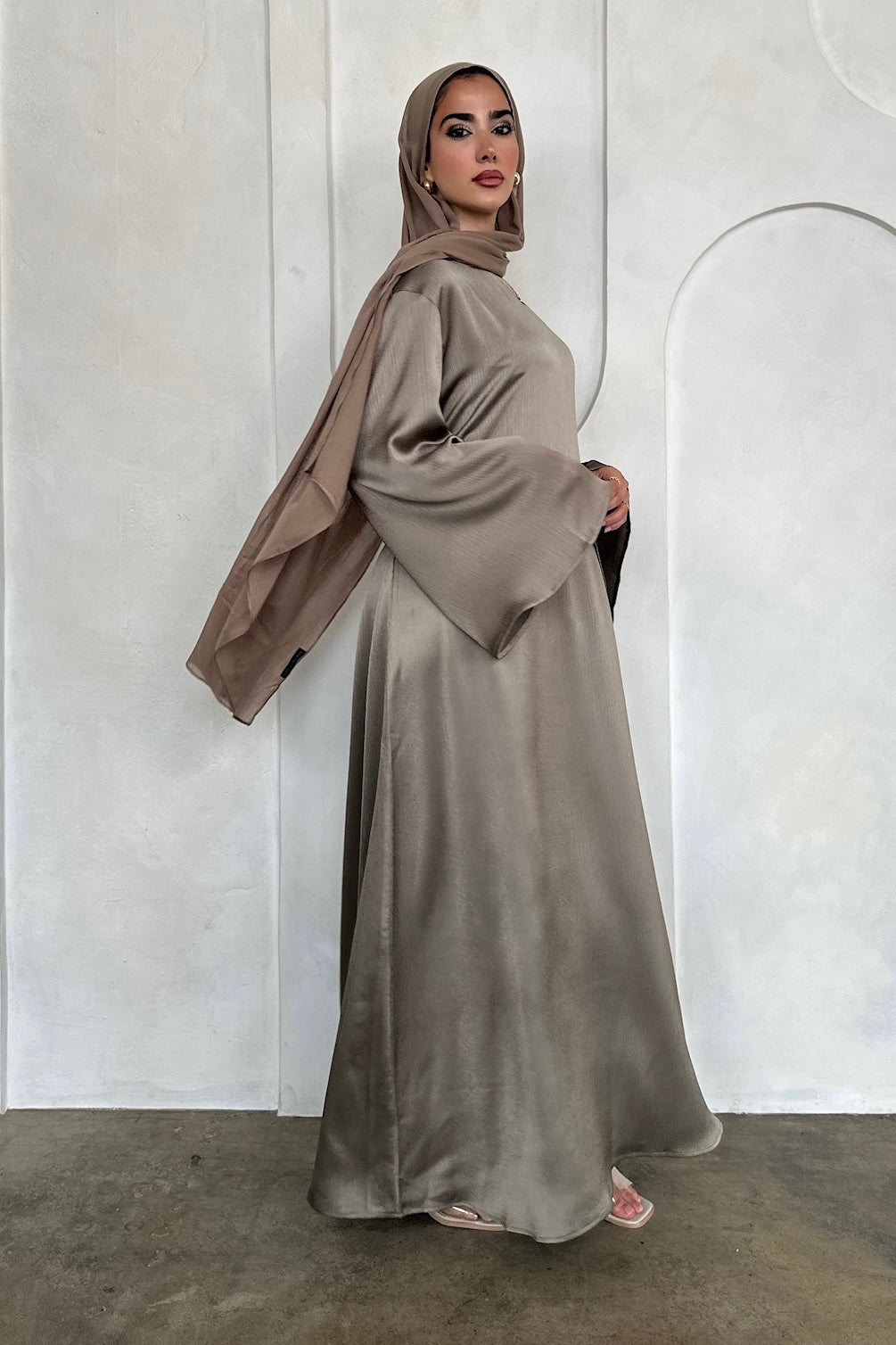 NORA DRESS LIGHT OLIVE