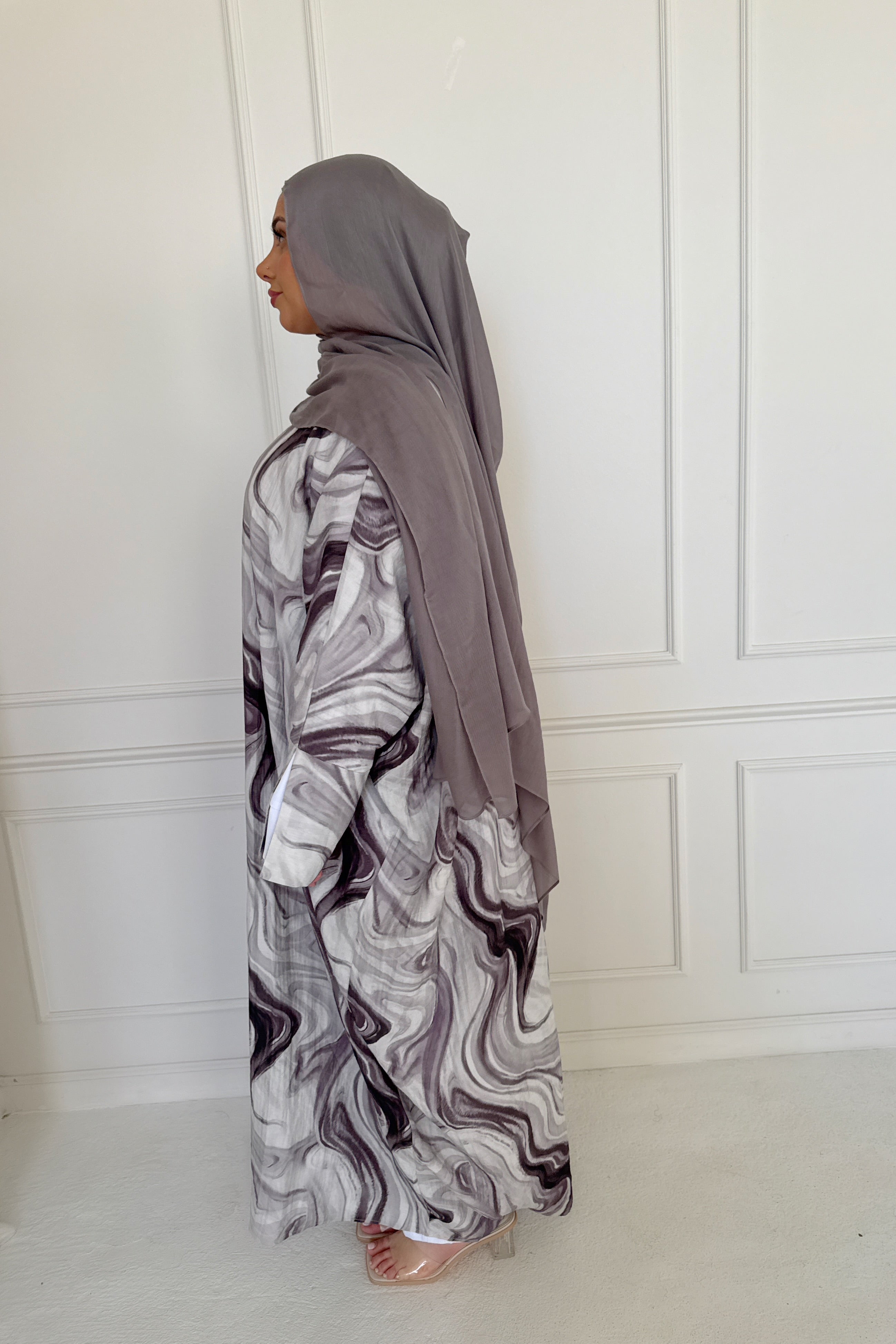 YUSRA ABAYA GRAY