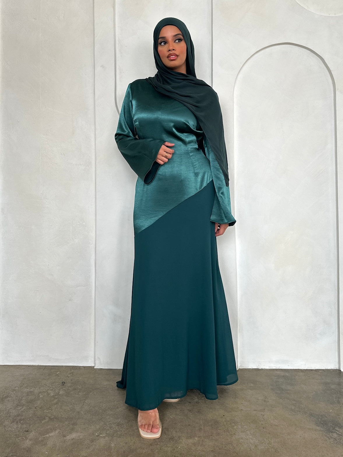 FARAH DRESS HUNTER