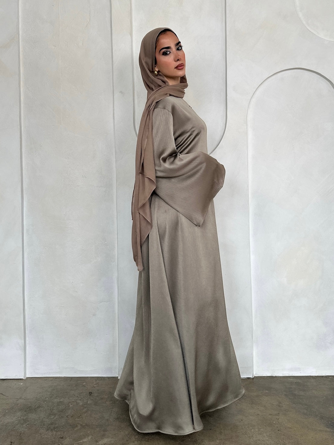 NORA DRESS LIGHT OLIVE