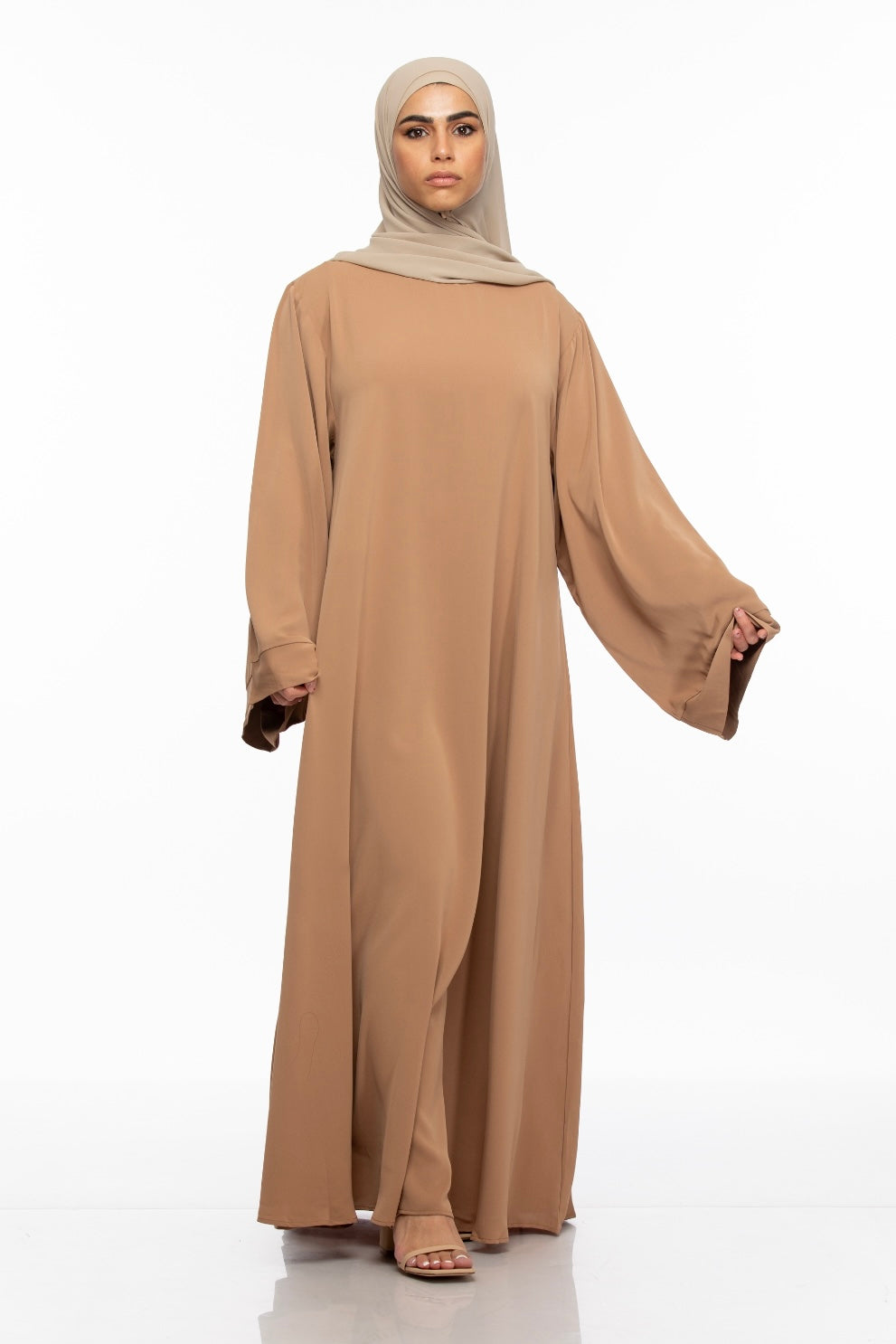 LEENA ABAYA ECRU