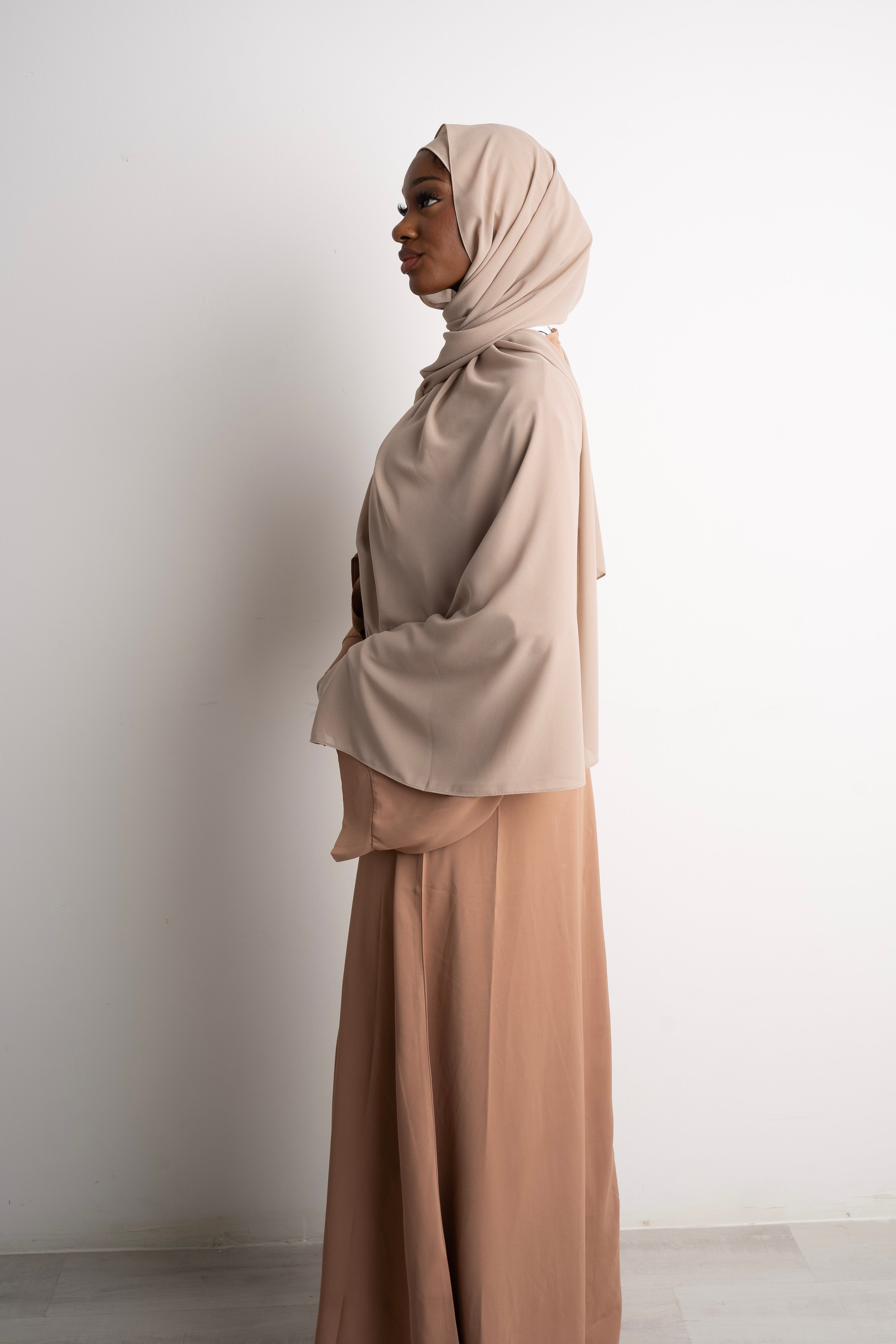 LEENA ABAYA ECRU