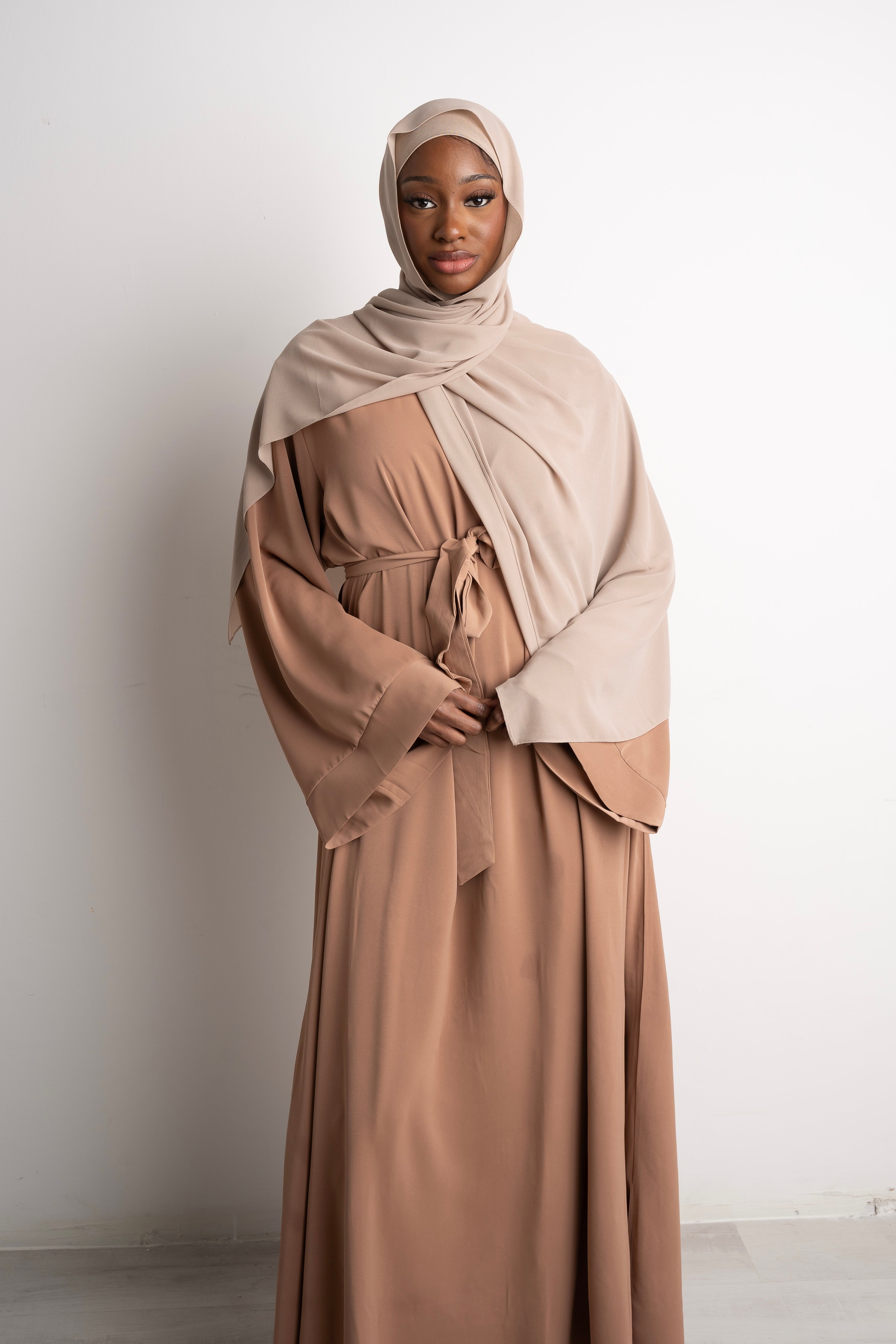 LEENA ABAYA ECRU
