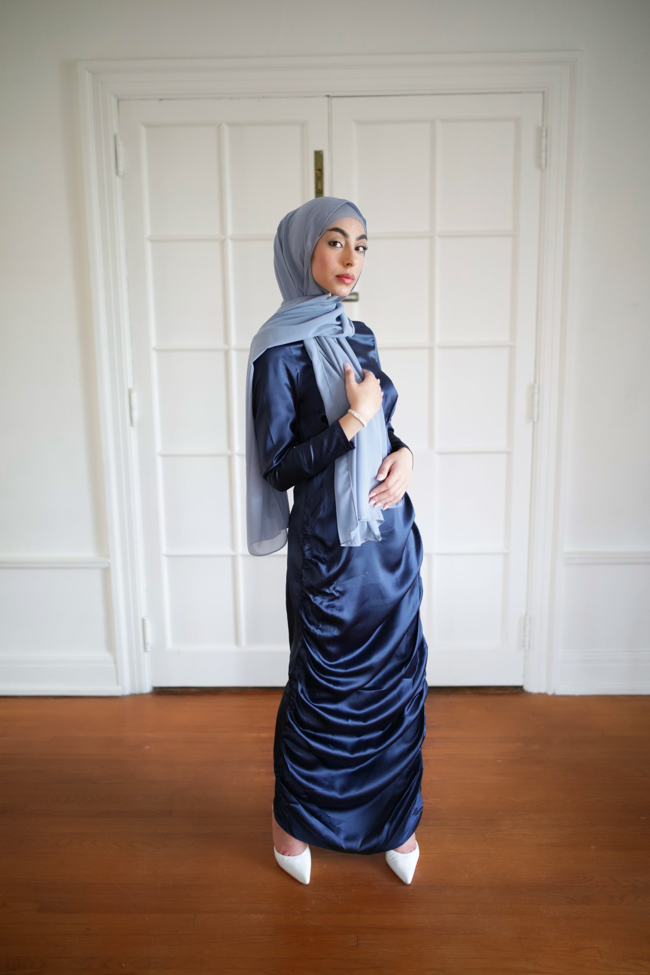 HANA SATIN DRESS NAVY- final sale