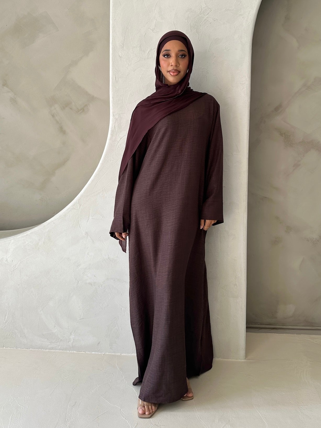 AMIRA MOCK NECK ABAYA CHOCOLATE