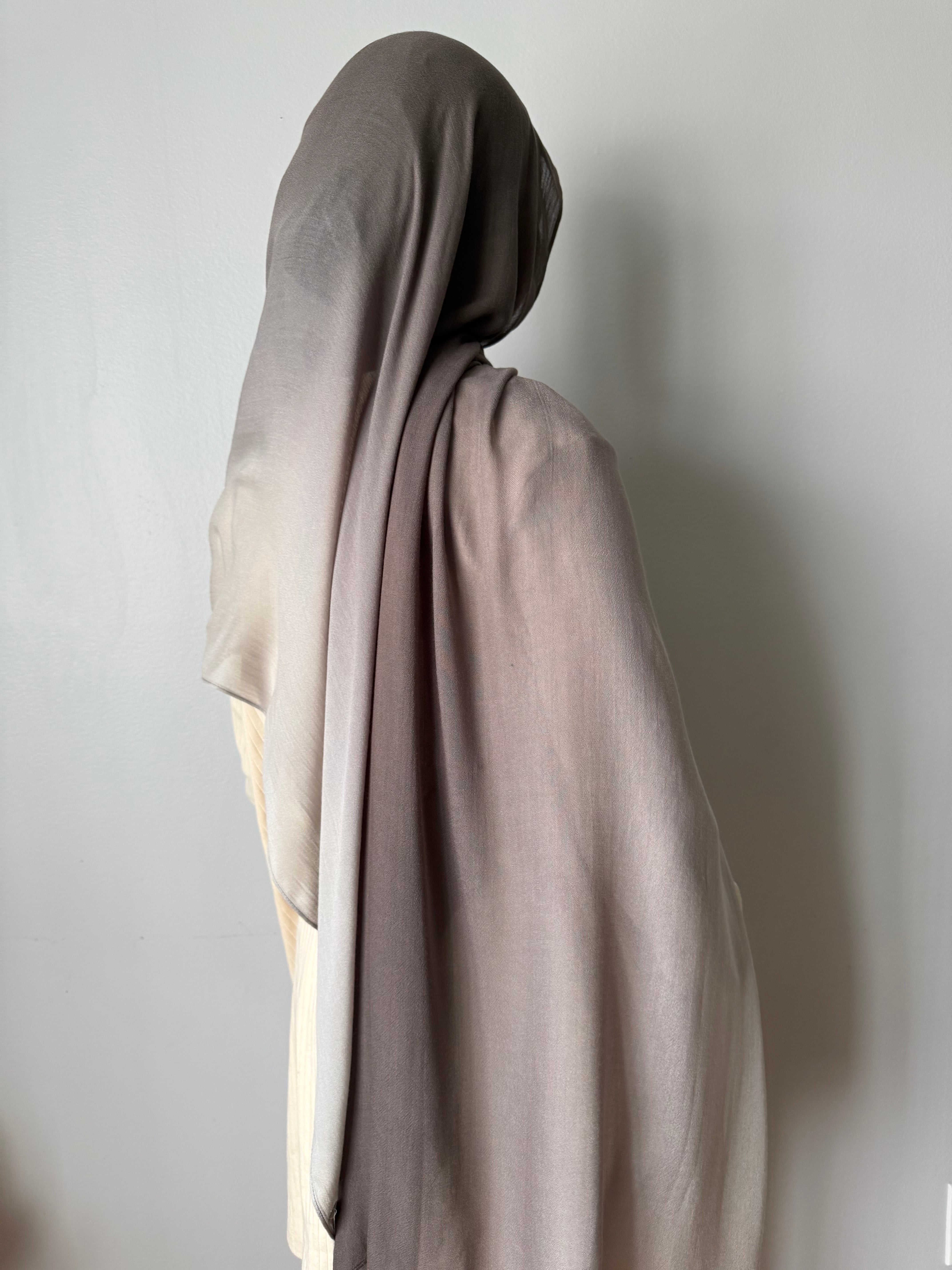 MODAL OMBRÉ HIJAB GRAY