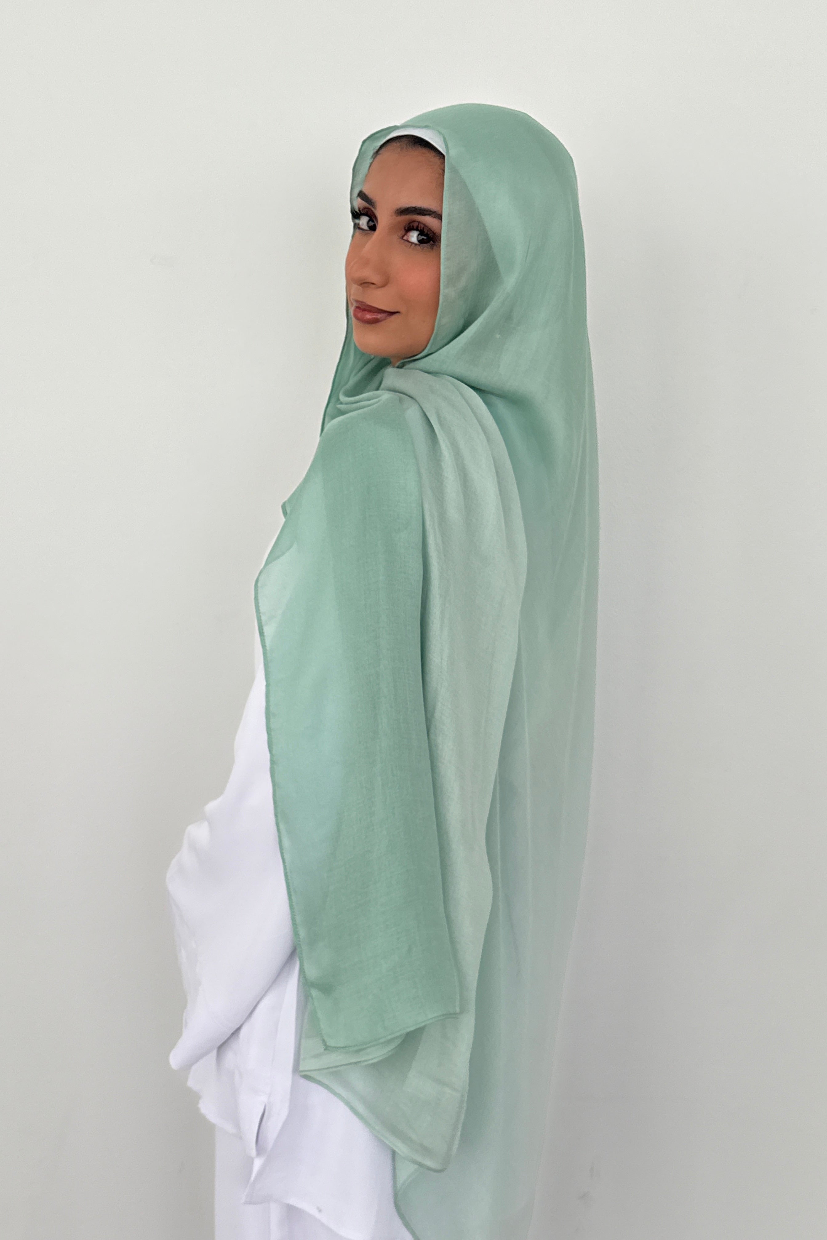 MODAL OMBRÉ HIJAB MINT