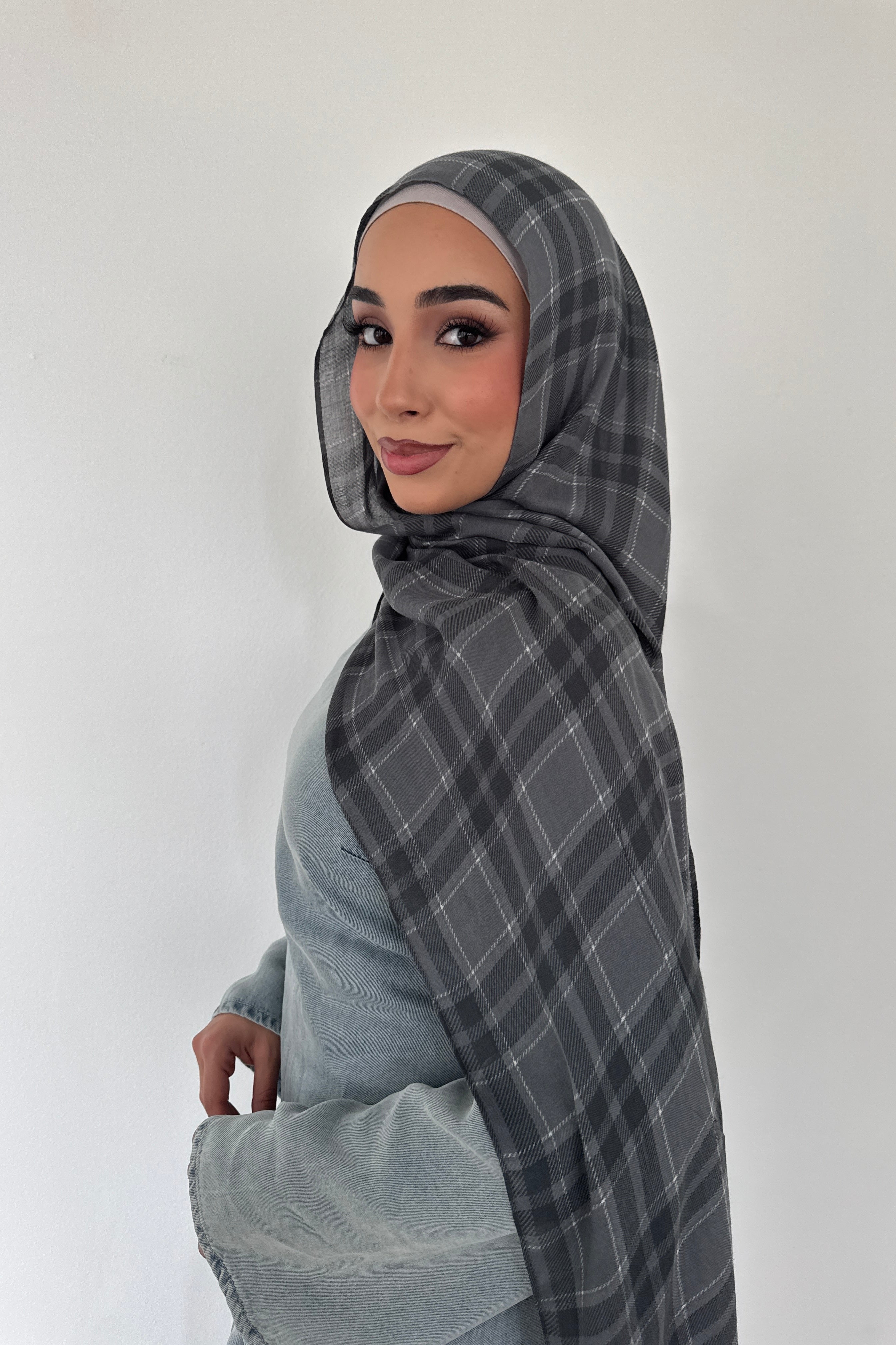 MODAL PRINT HIJAB GRAY PLAID
