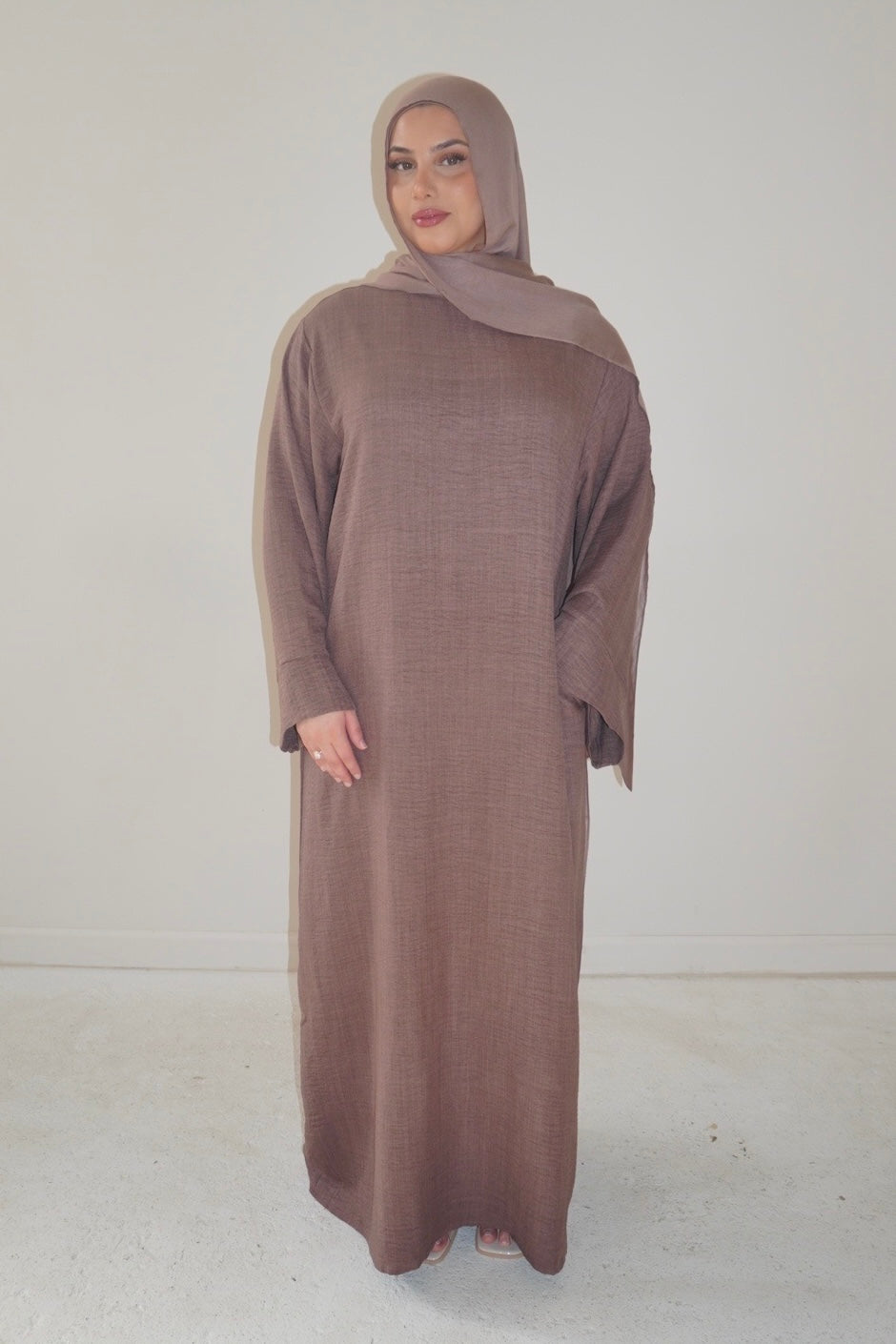AMIRA MOCK NECK COFFEE