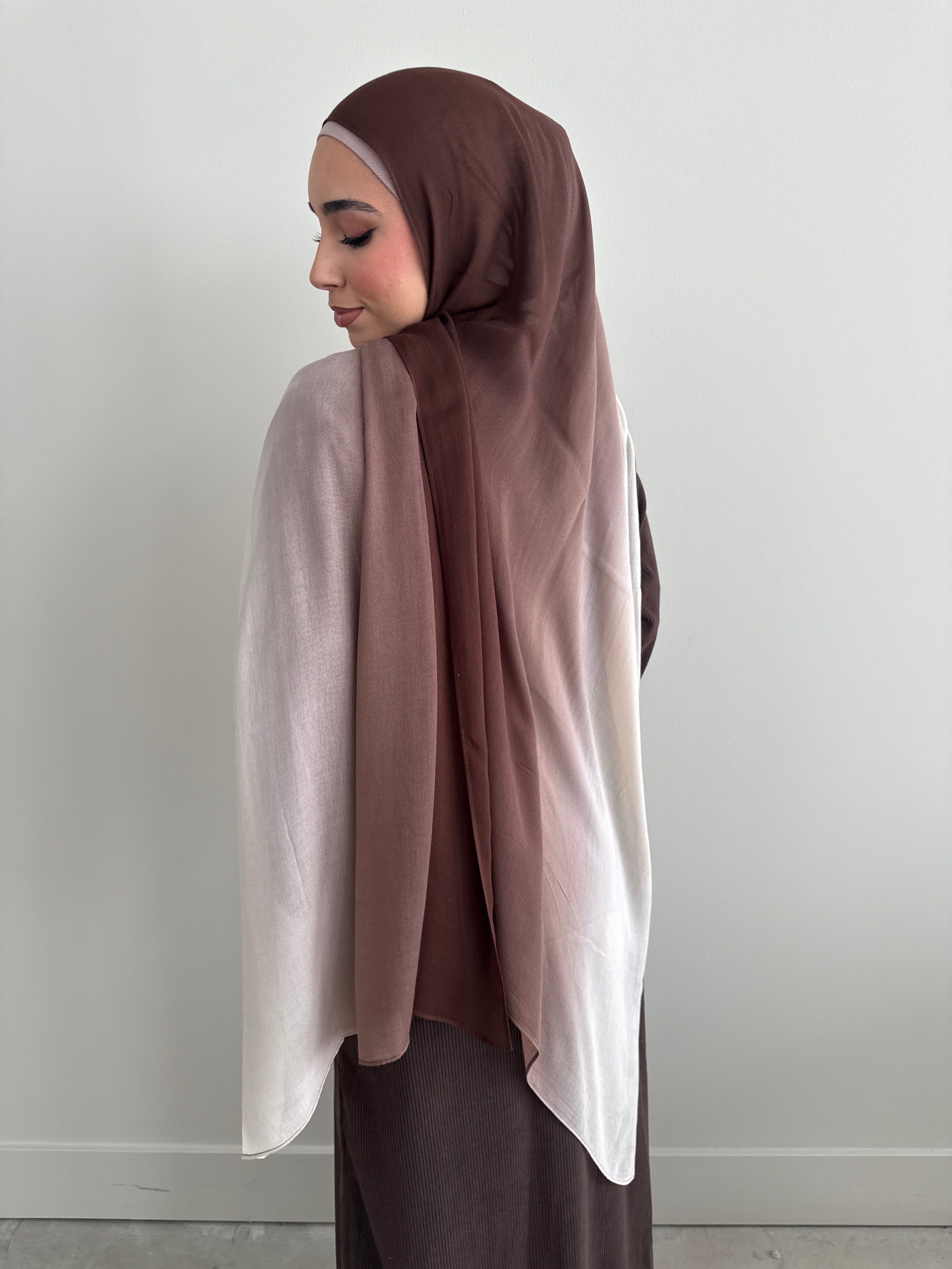 MODAL OMBRÉ HIJAB BROWN