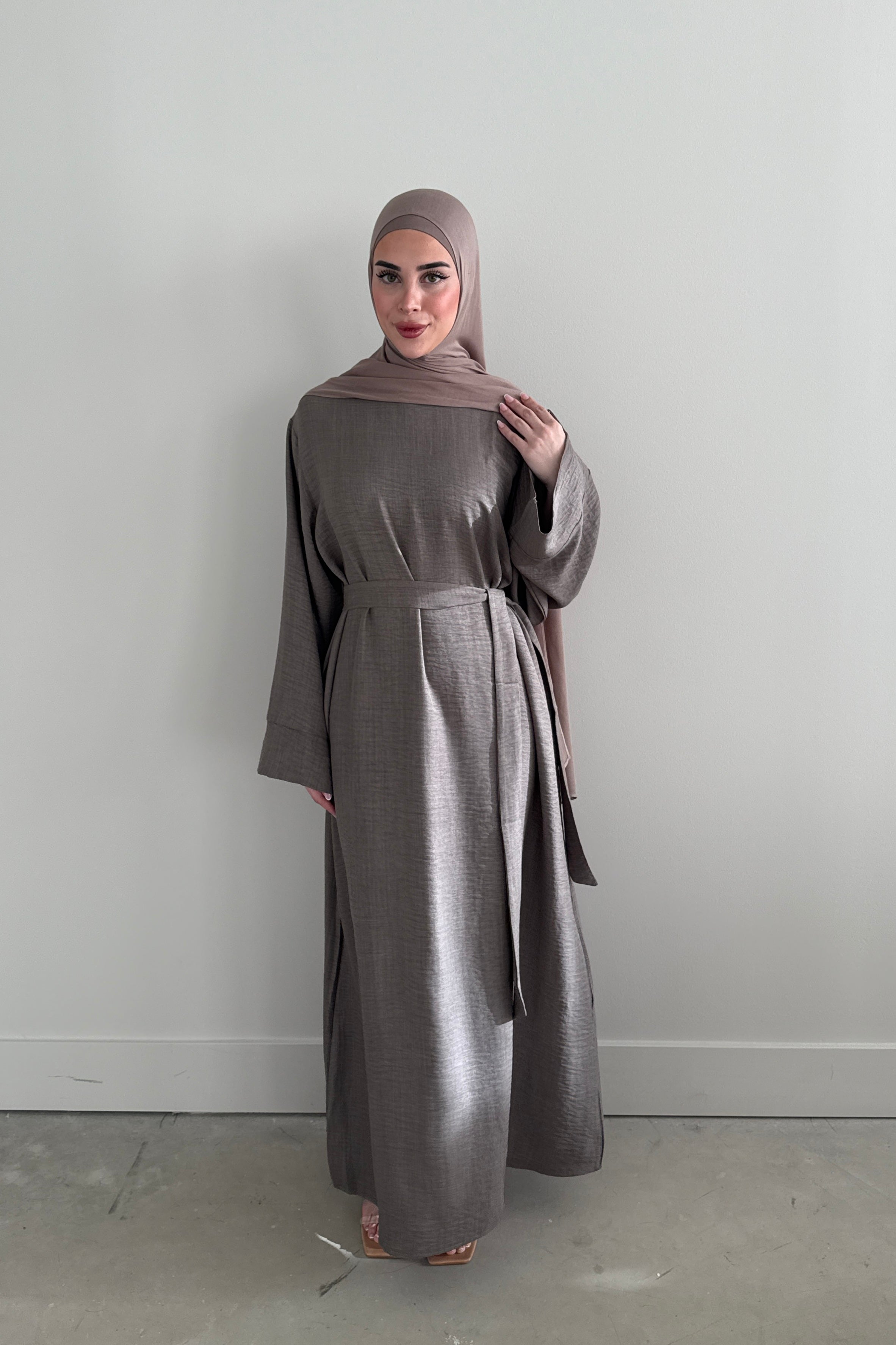 AMIRA MOCK NECK STONE