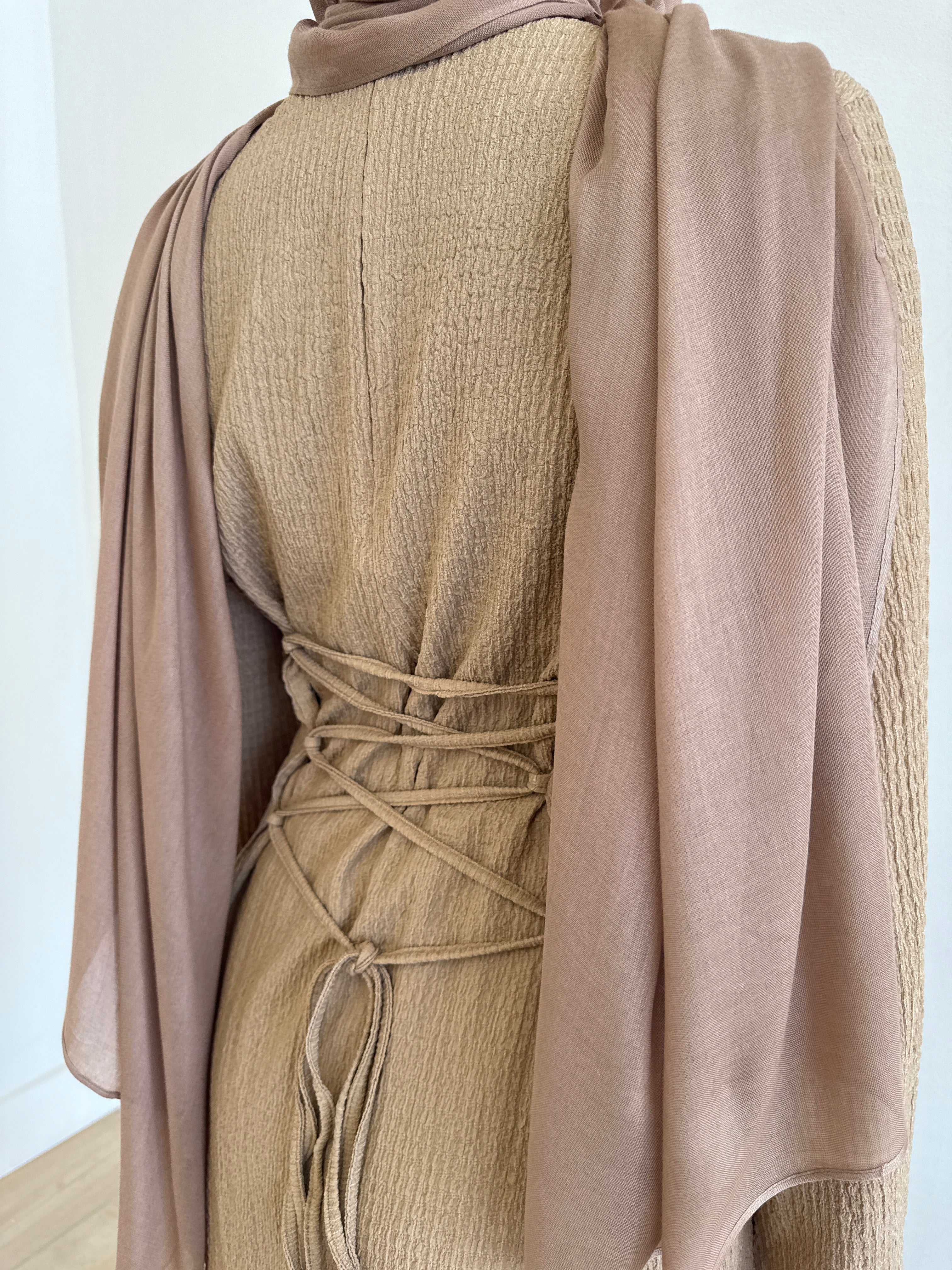 JANEEN SET CAMEL