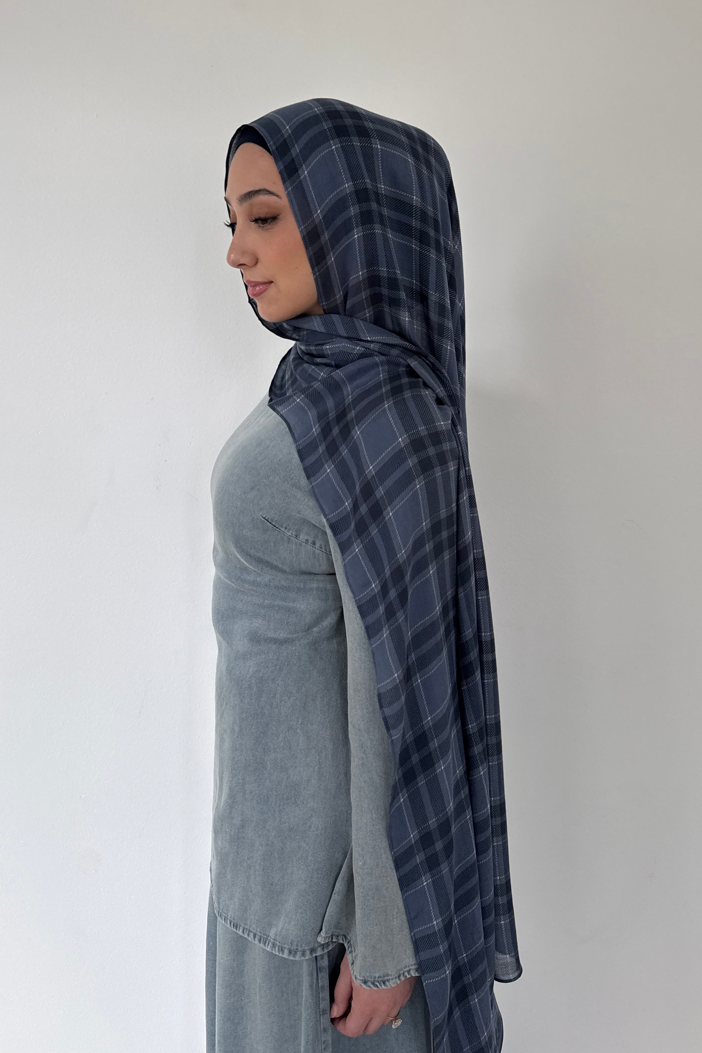 MODAL PRINT HIJAB  DENIM PLAID