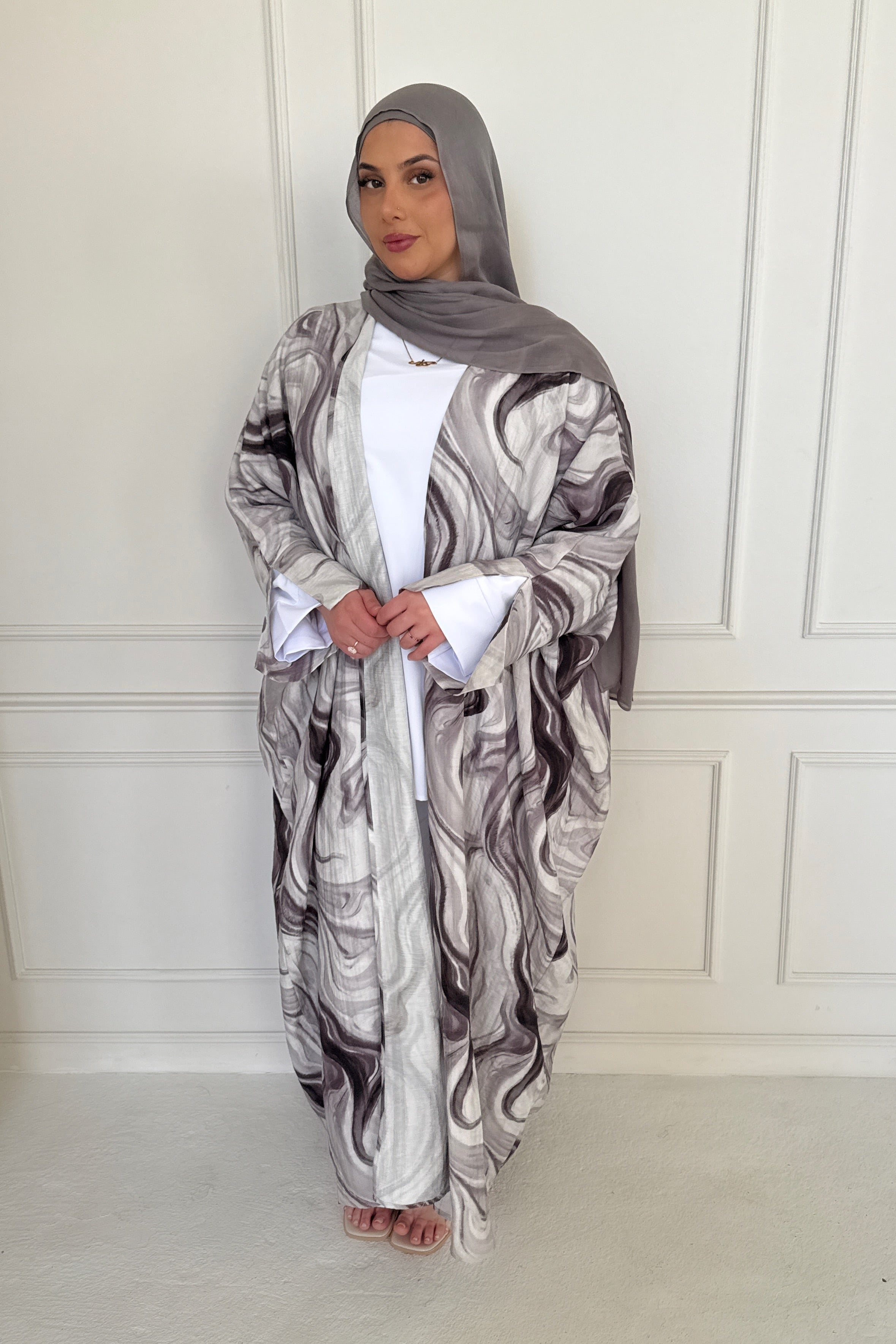 YUSRA ABAYA GRAY