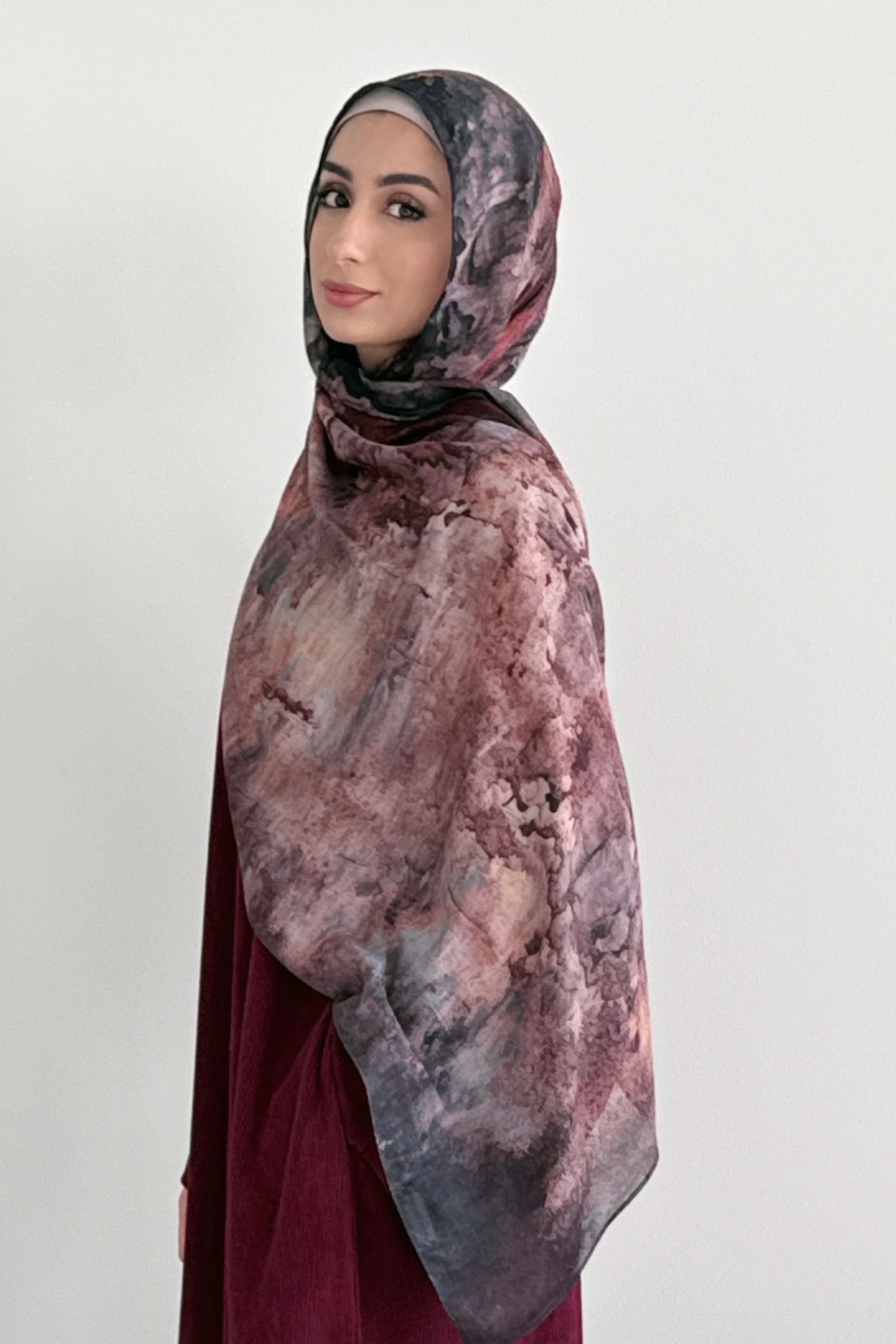 MODAL PRINT HIJAB BURGUNDY HORIZON