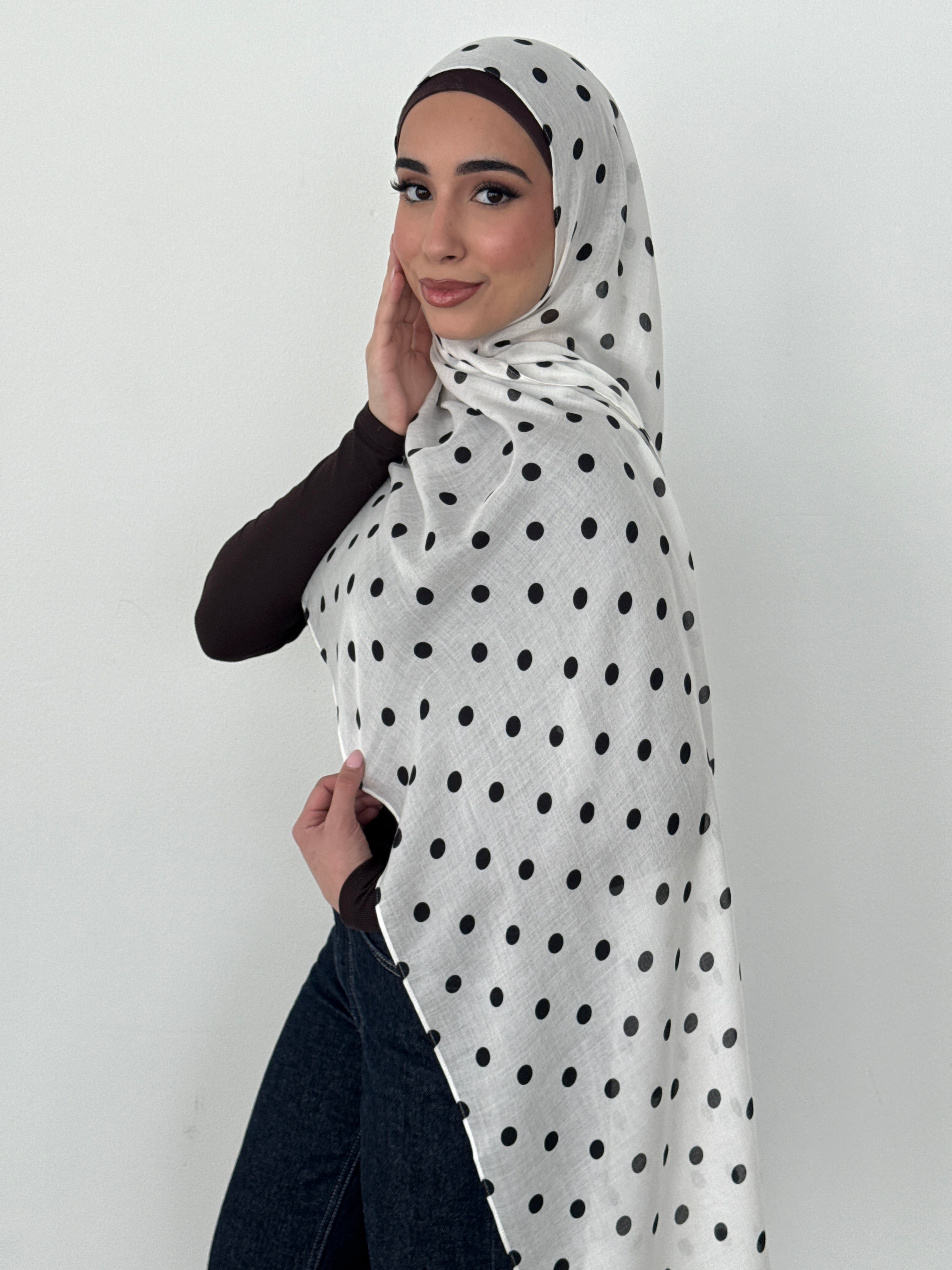 MODAL POLKA DOT WHITE