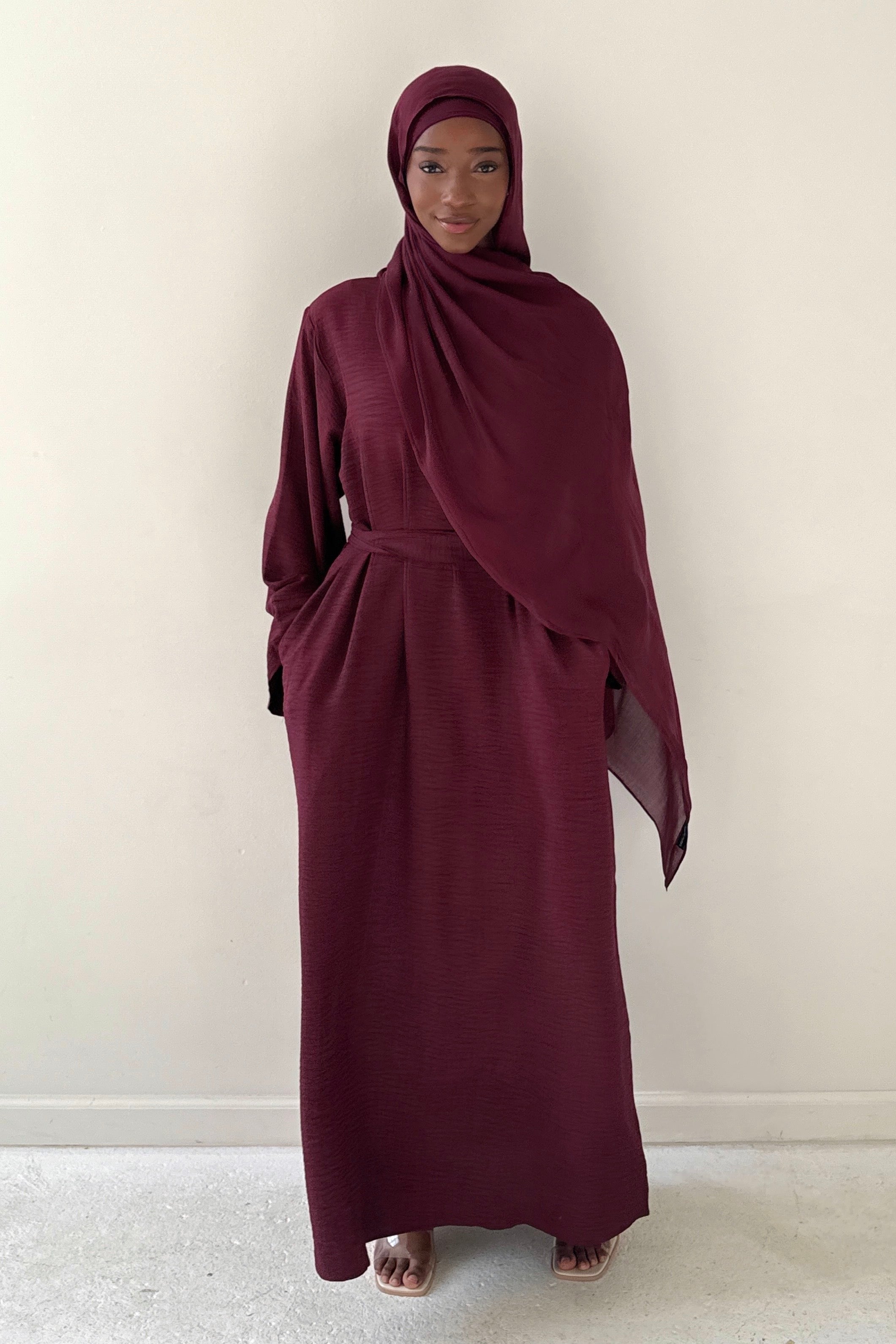 AMIRA MOCK NECK BORDEAUX