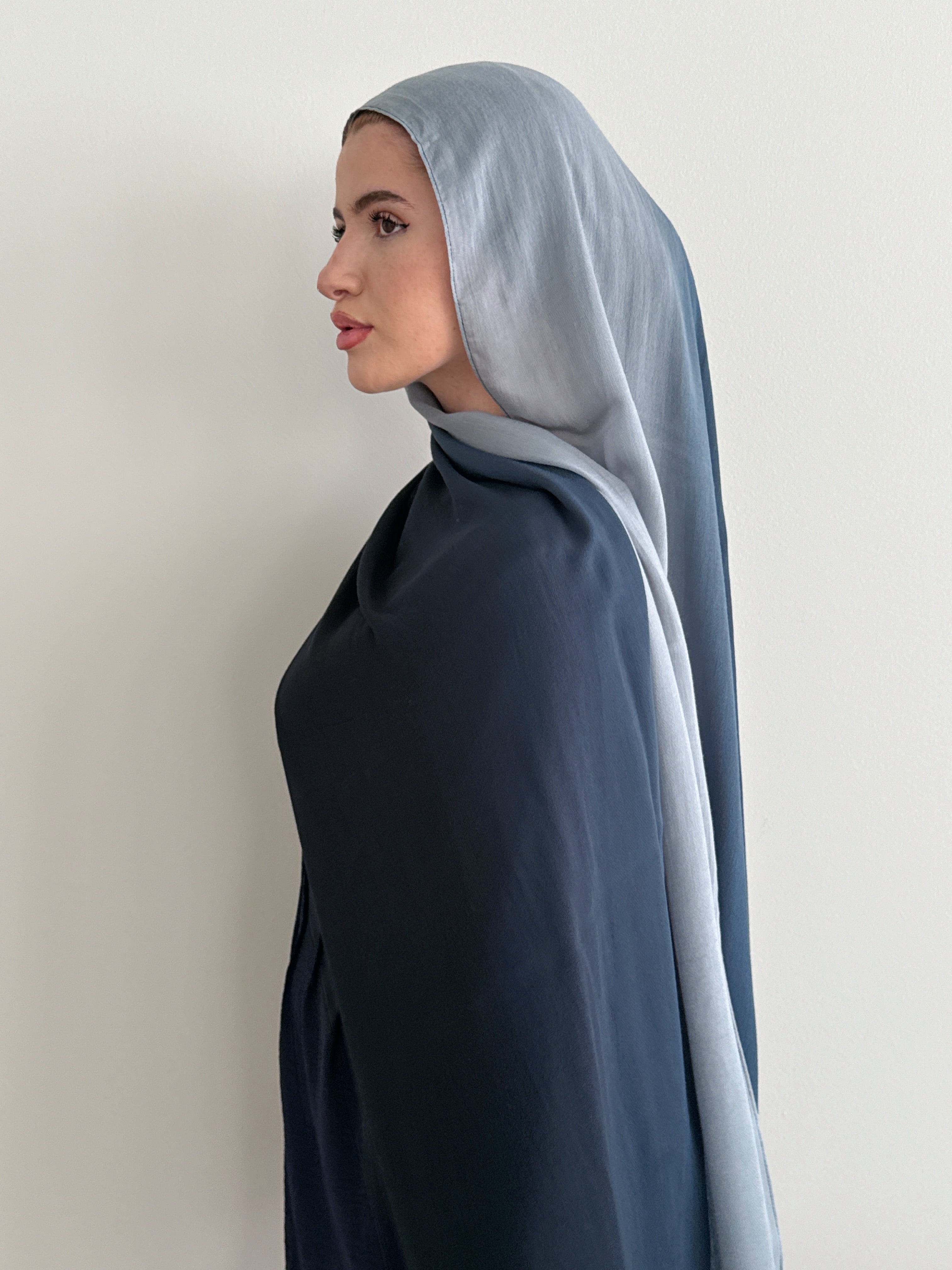 MODAL OMBRÉ HIJAB NAVY
