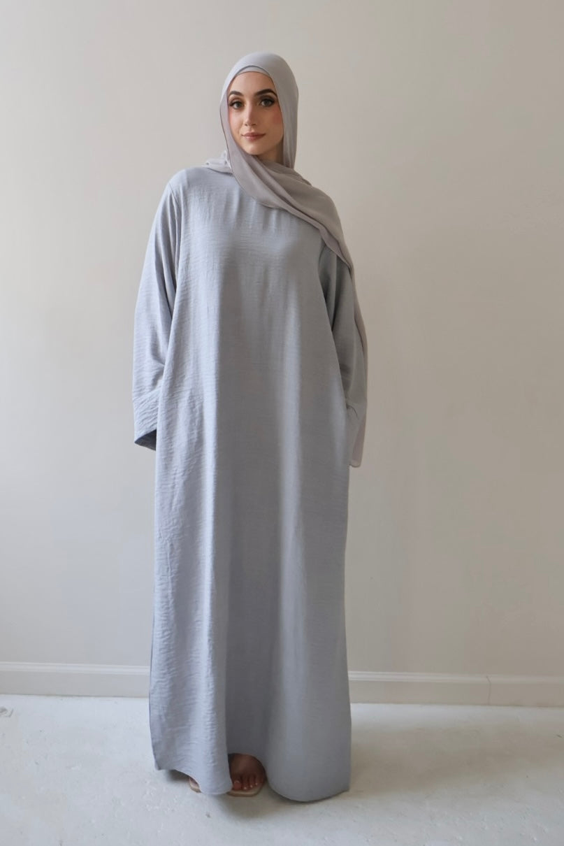 AMIRA MOCK NECK ABAYA LIGHT GRAY