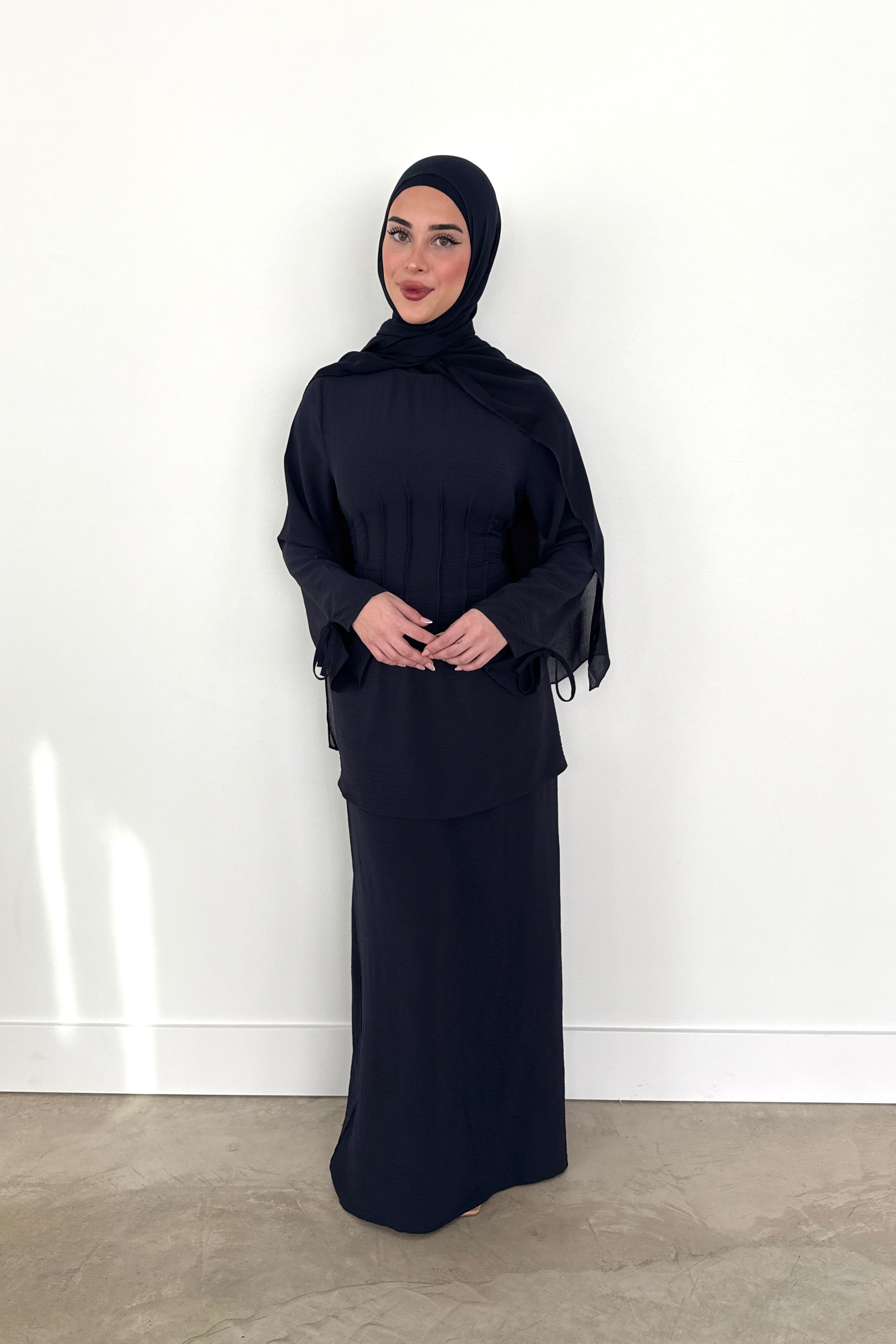 SHEREEN SET NAVY
