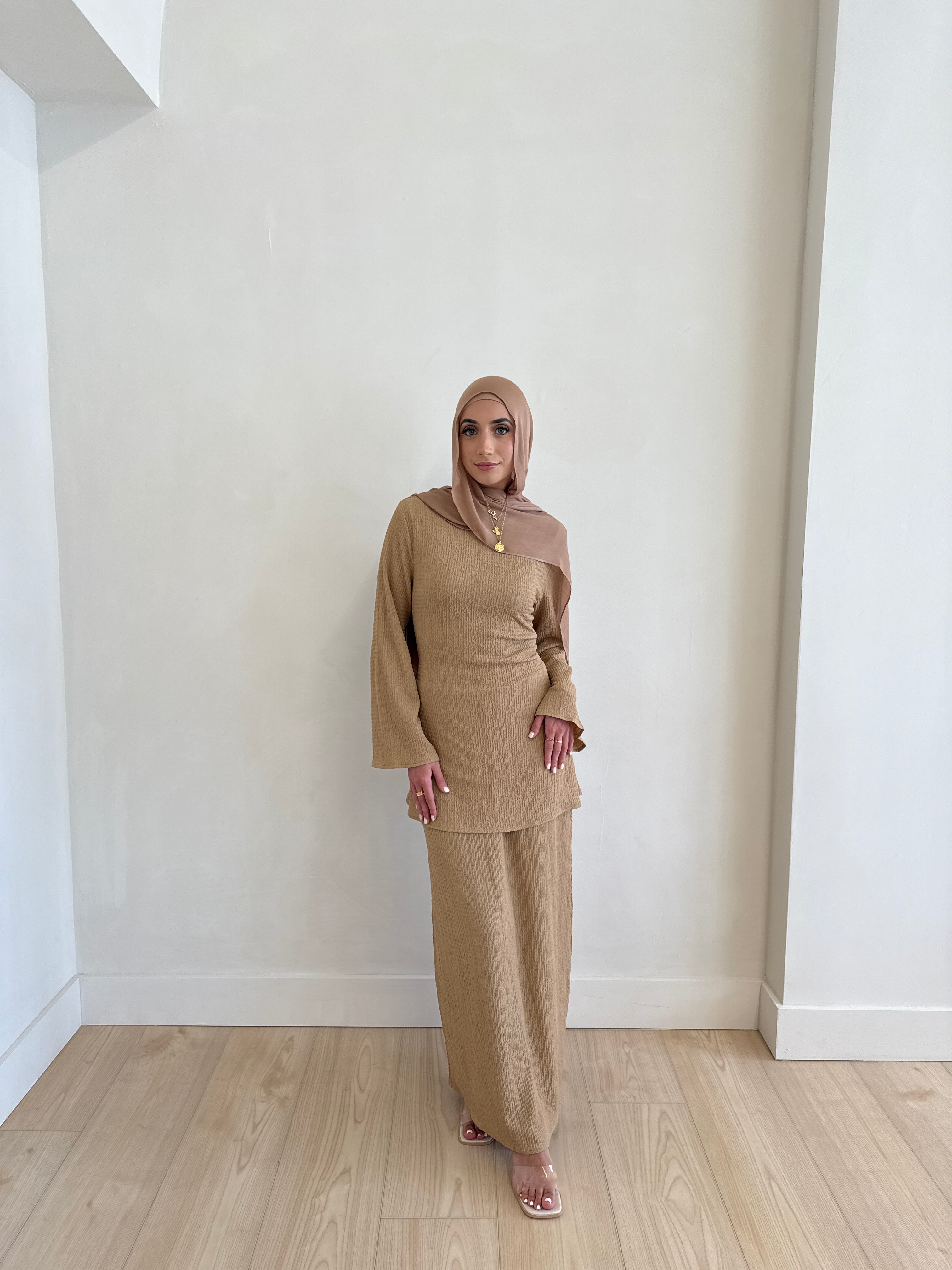 JANEEN SET CAMEL
