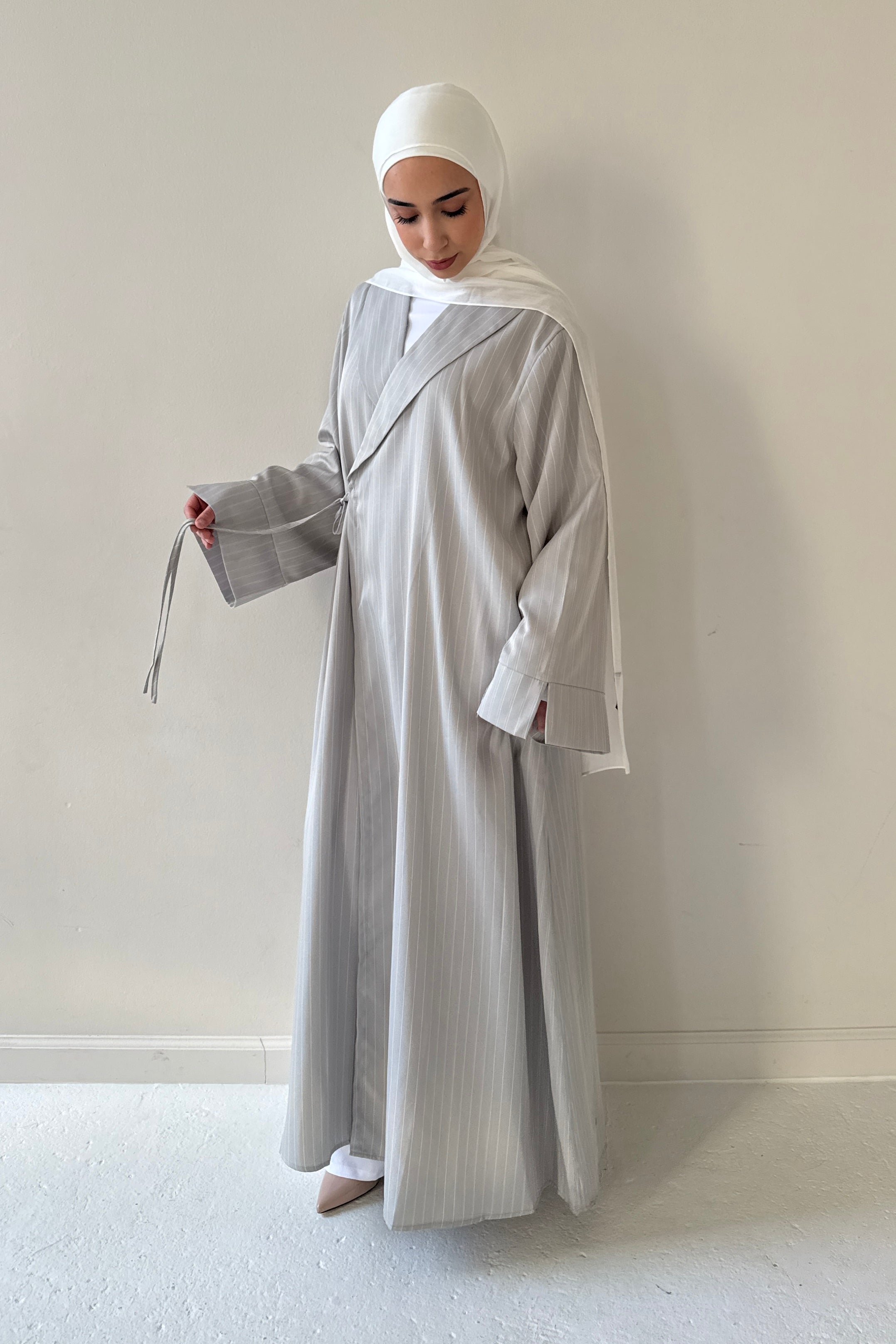 REEMA ABAYA GRAY
