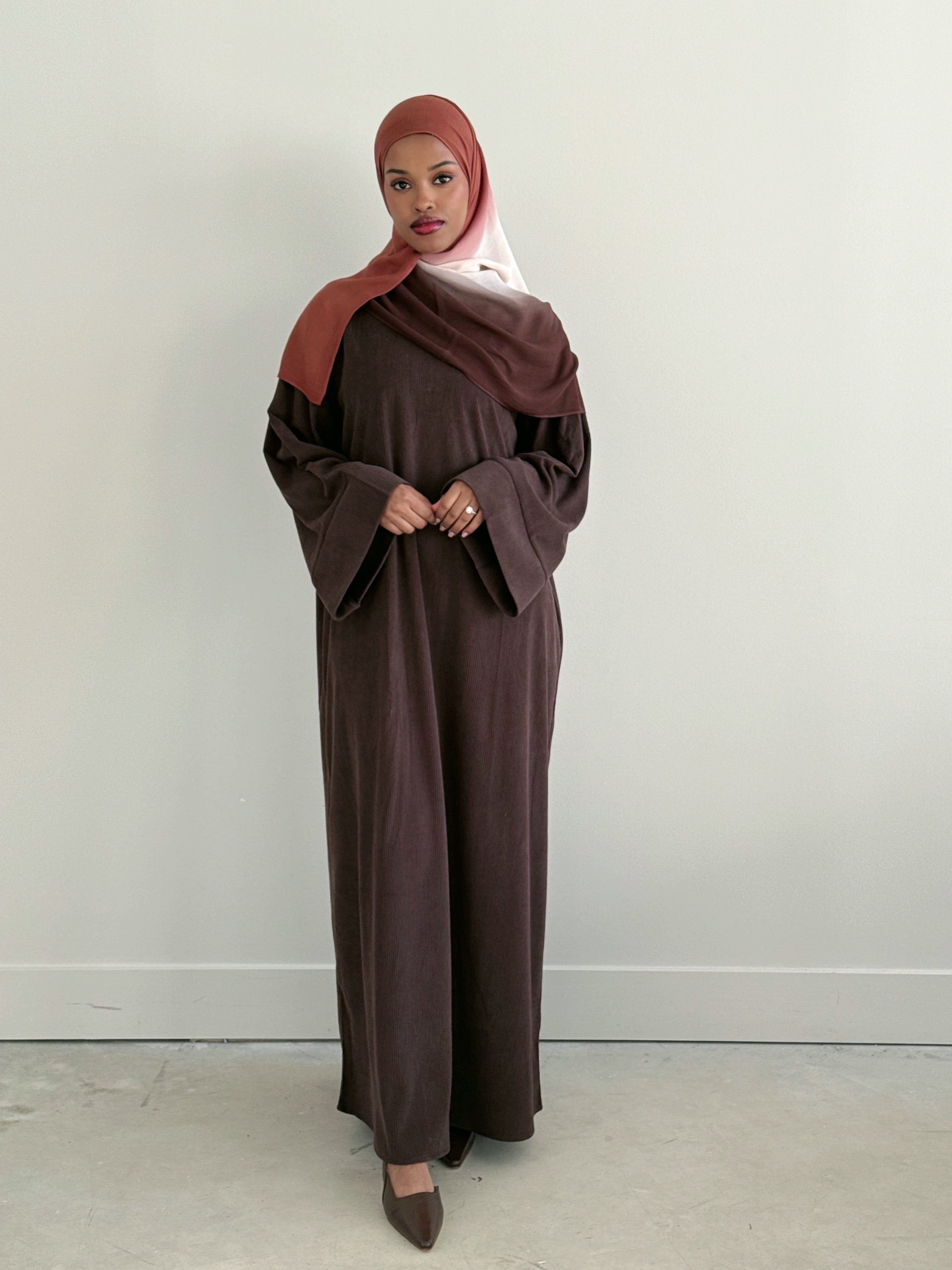 CORDUROY ABAYA CHOCOLATE
