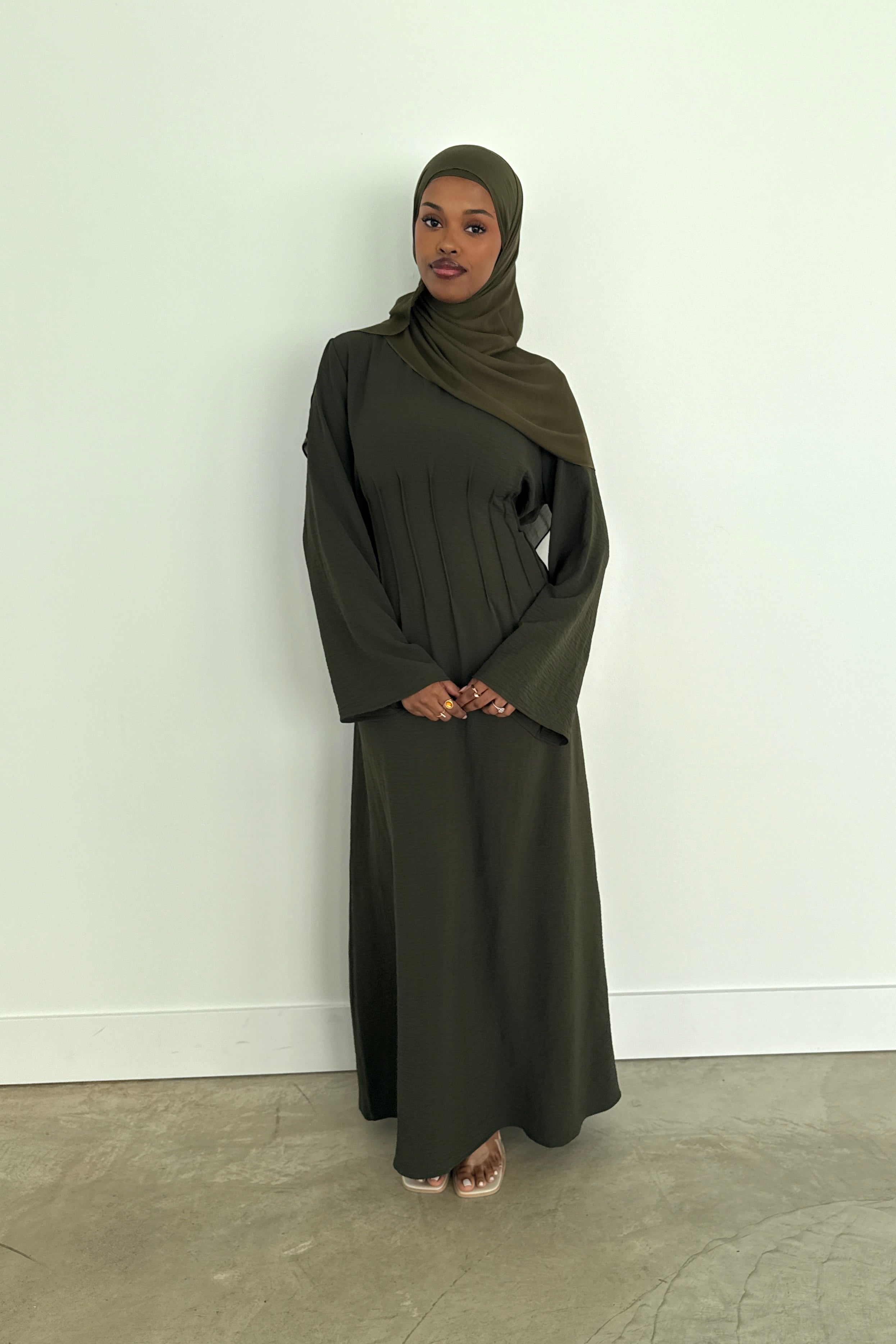LAYAL DRESS LIGHT OLIVE