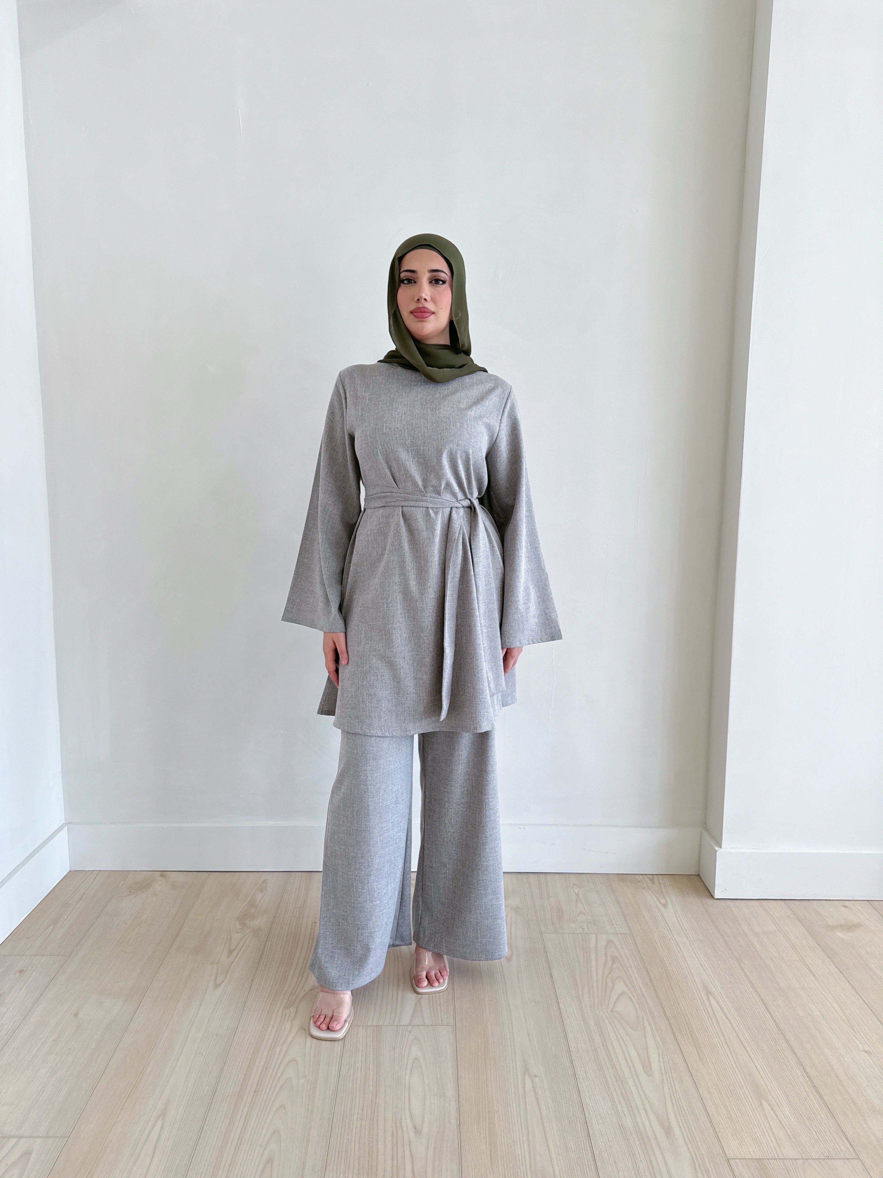 AZRA LINEN SET OLIVE