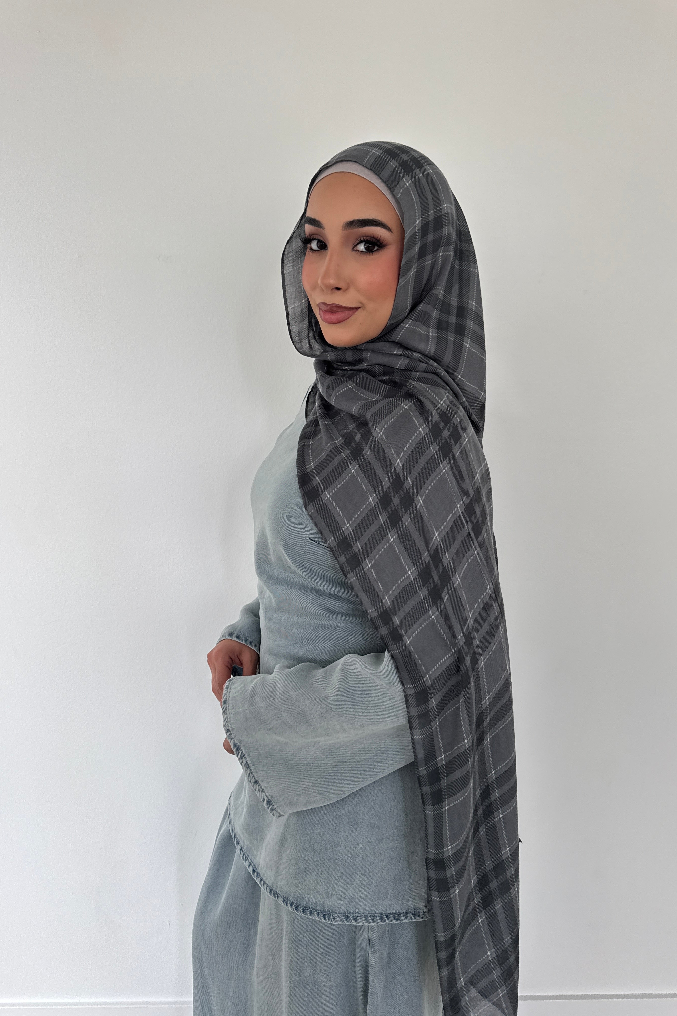 MODAL PRINT HIJAB GRAY PLAID