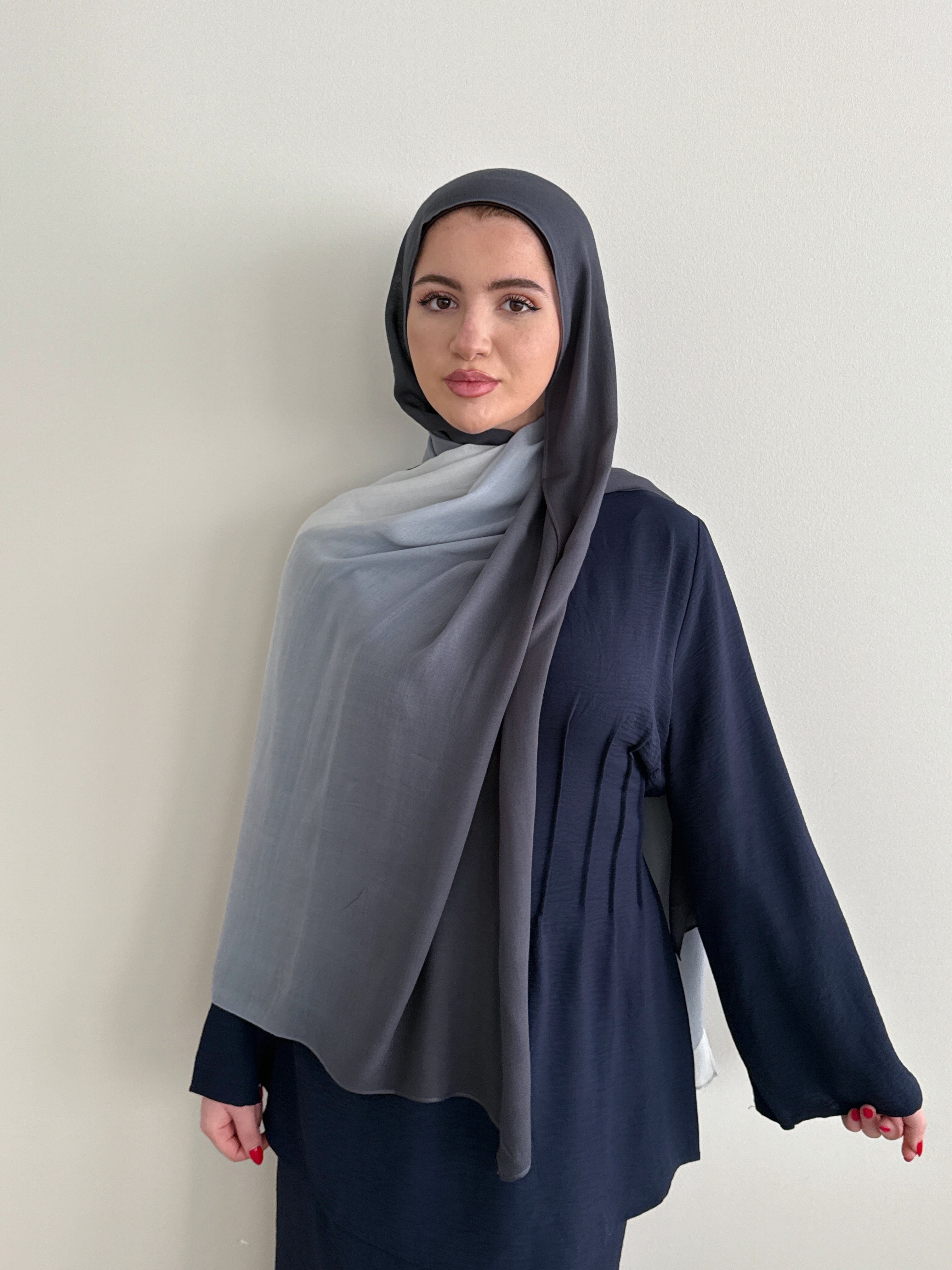 MODAL OMBRÉ HIJAB GRAY