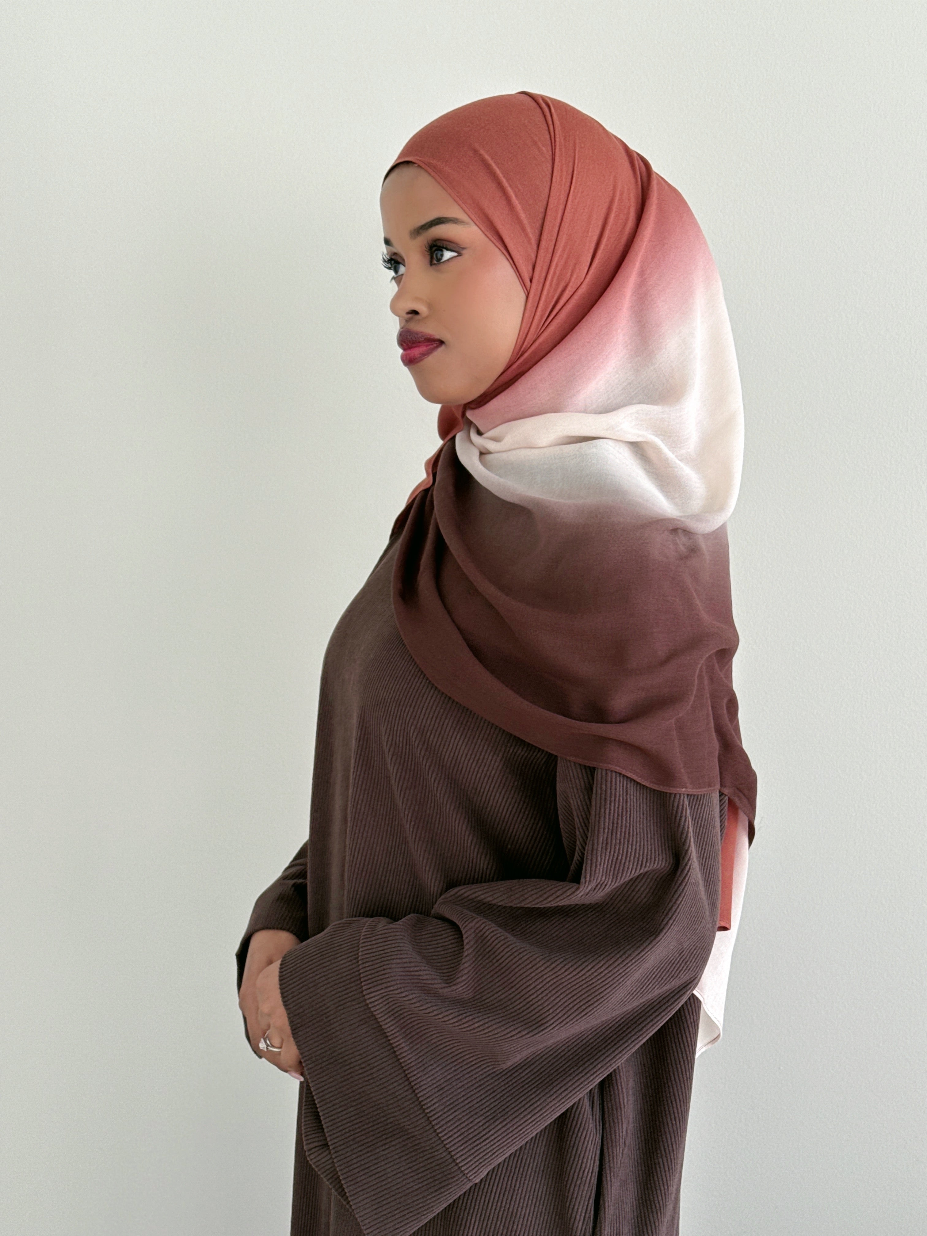 CORDUROY ABAYA CHOCOLATE