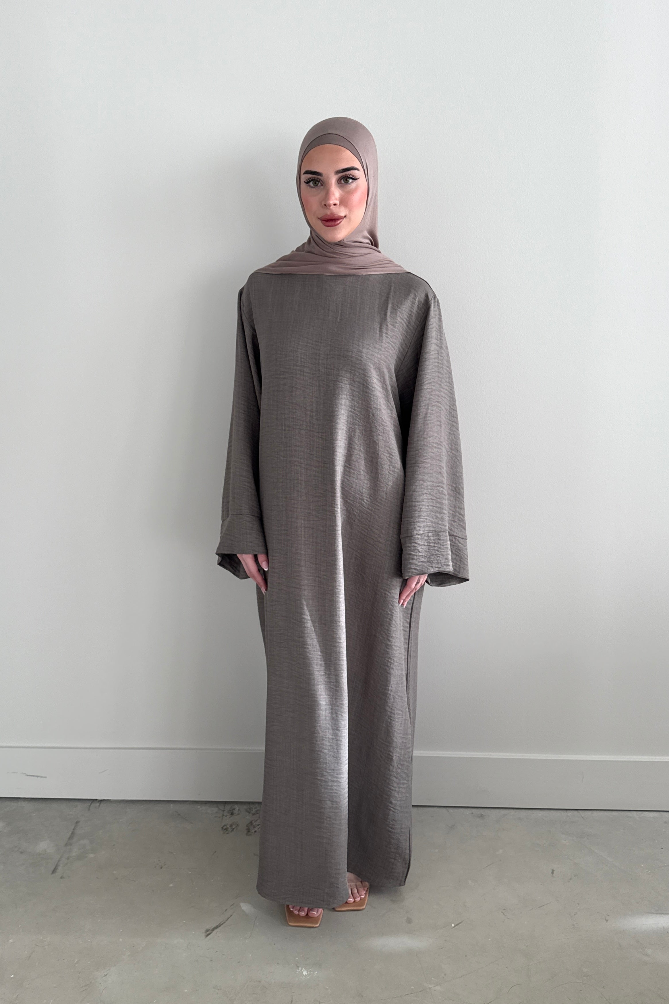 AMIRA MOCK NECK STONE