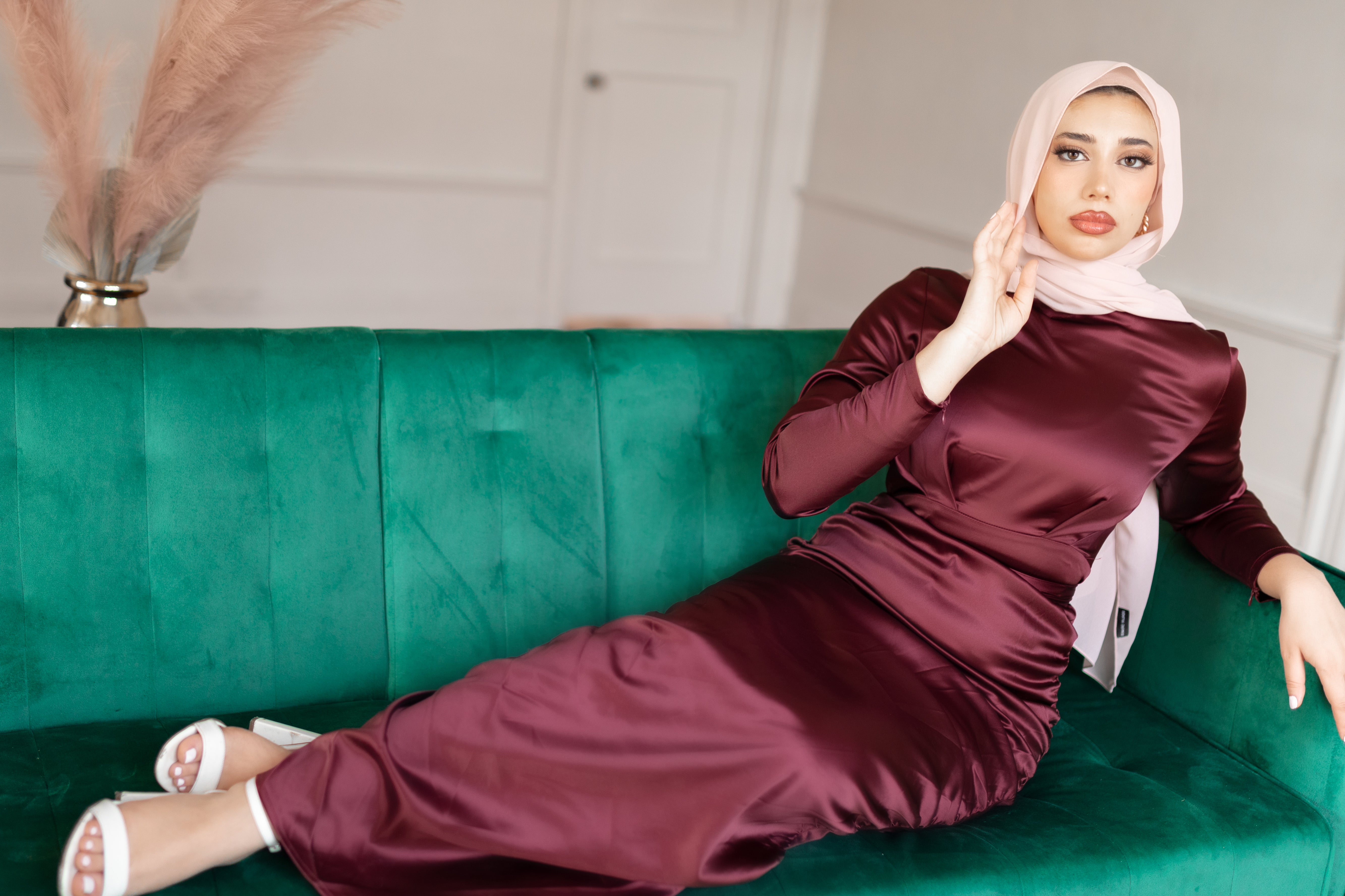 HANA SATIN DRESS AUBERGINE- final sale